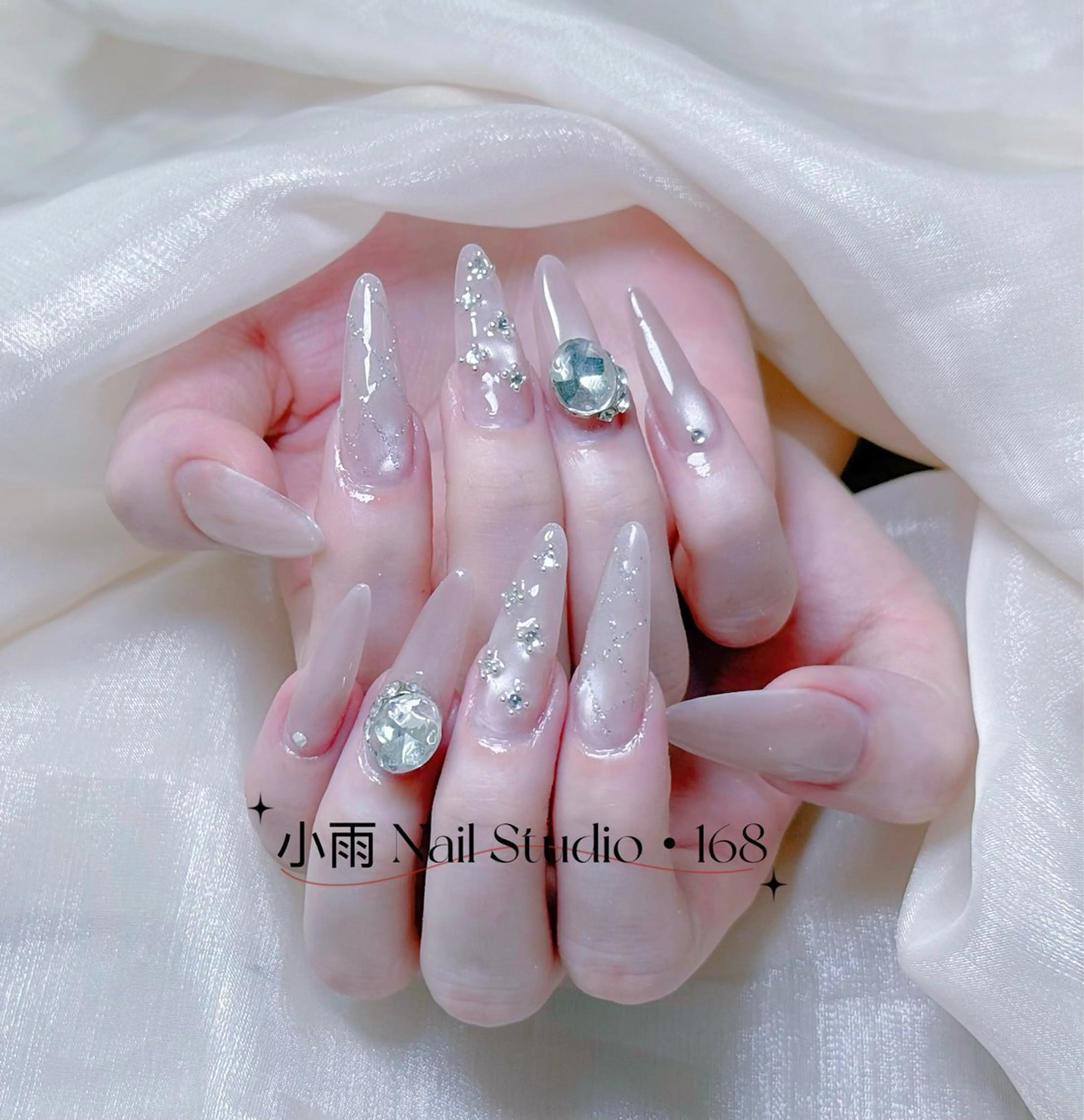 ネイル 小雨 Nail Studio・168のネイルデザイン