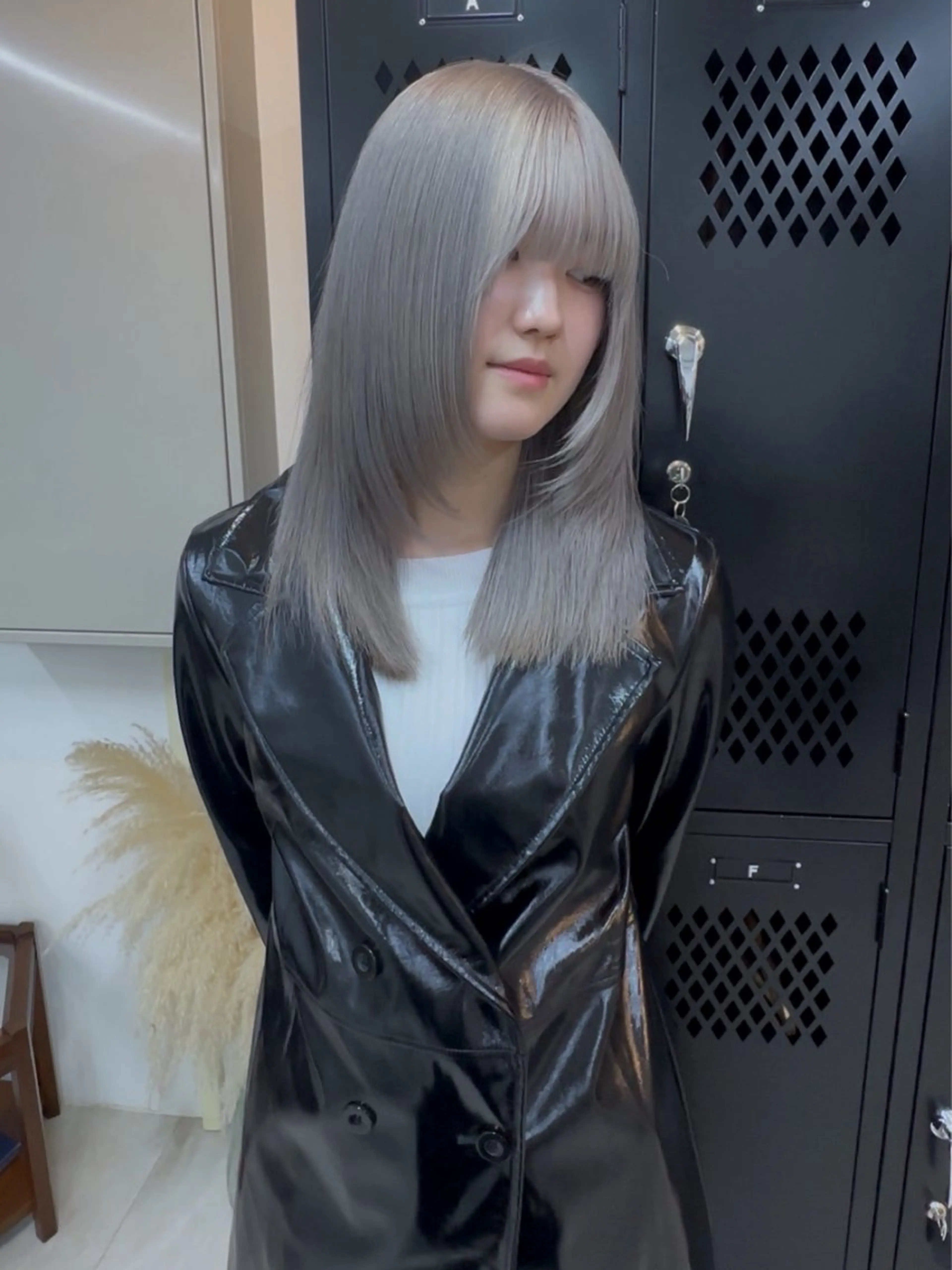 セミロング カラー ヘアカラー 柏井 陽菜のヘアスタイル