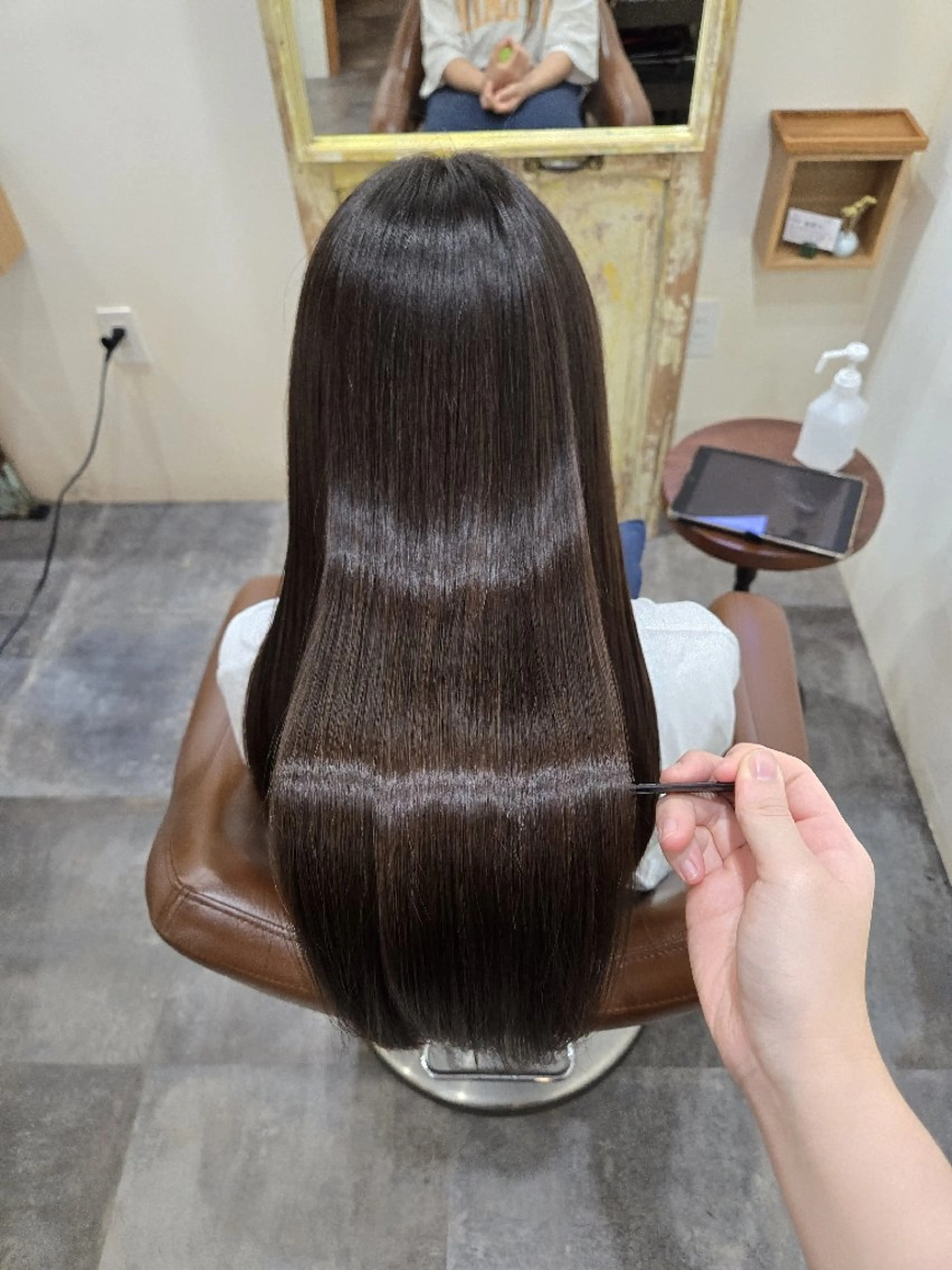 ロング 酸性ストレート ️🩵美髪矯正 みおのヘアスタイル