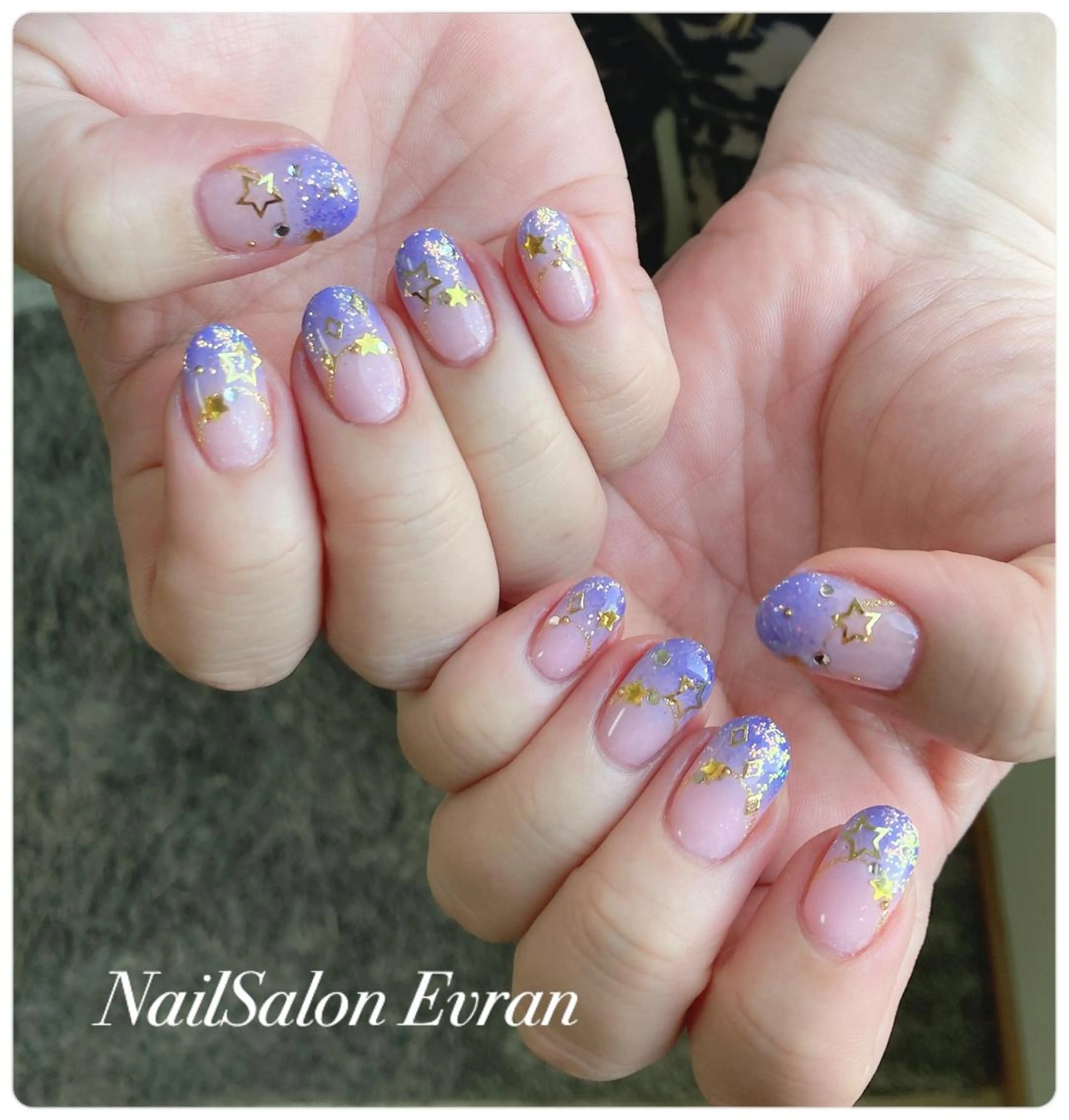 ネイル アートネイル フレンチネイル マグネットネイル 持ち込み ニュアンスネイル ハンドネイル Nail salon Evranのネイルデザイン