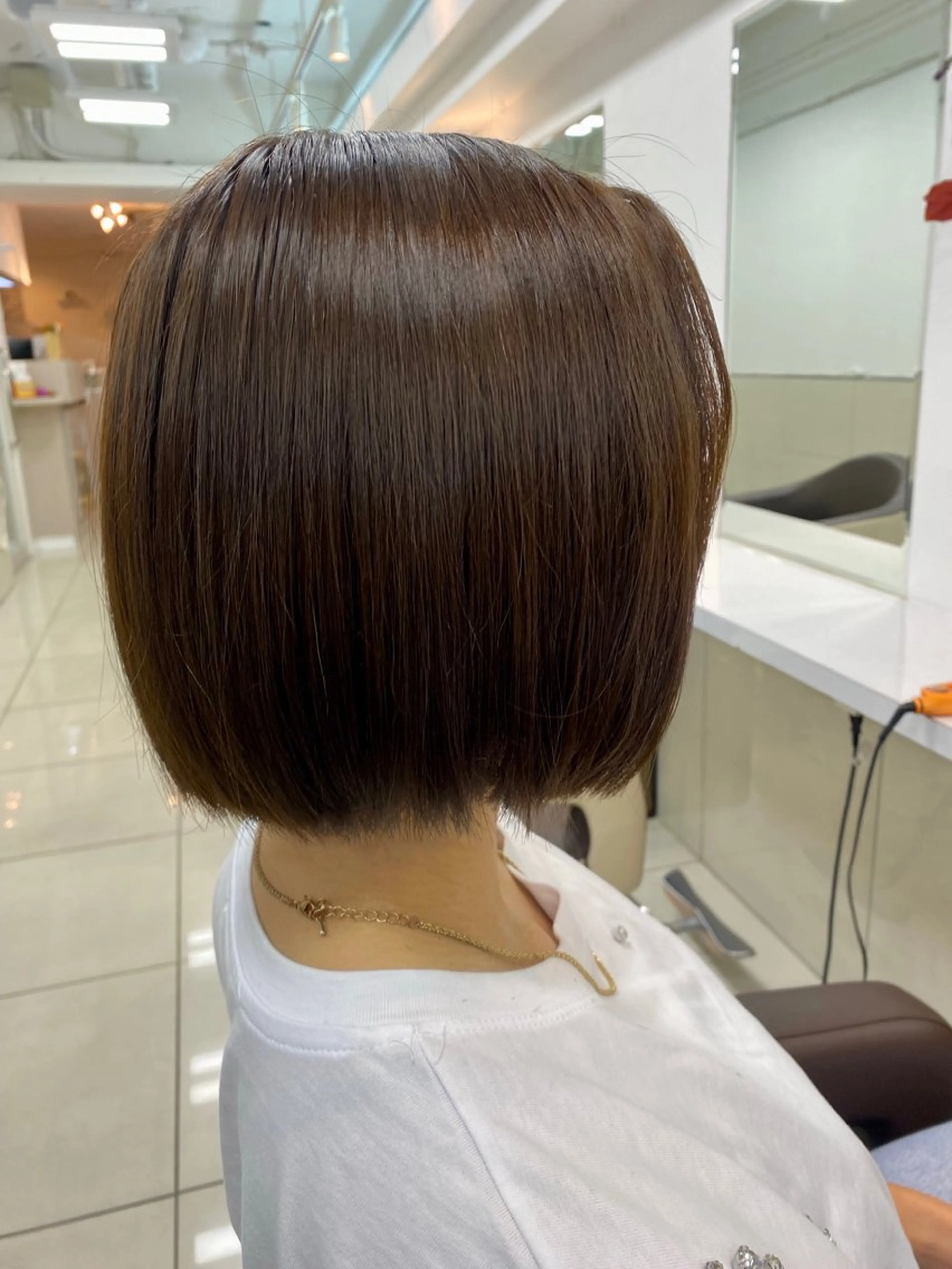 ミディアム カラー ボブ🪽 ばばゆうきのヘアスタイル
