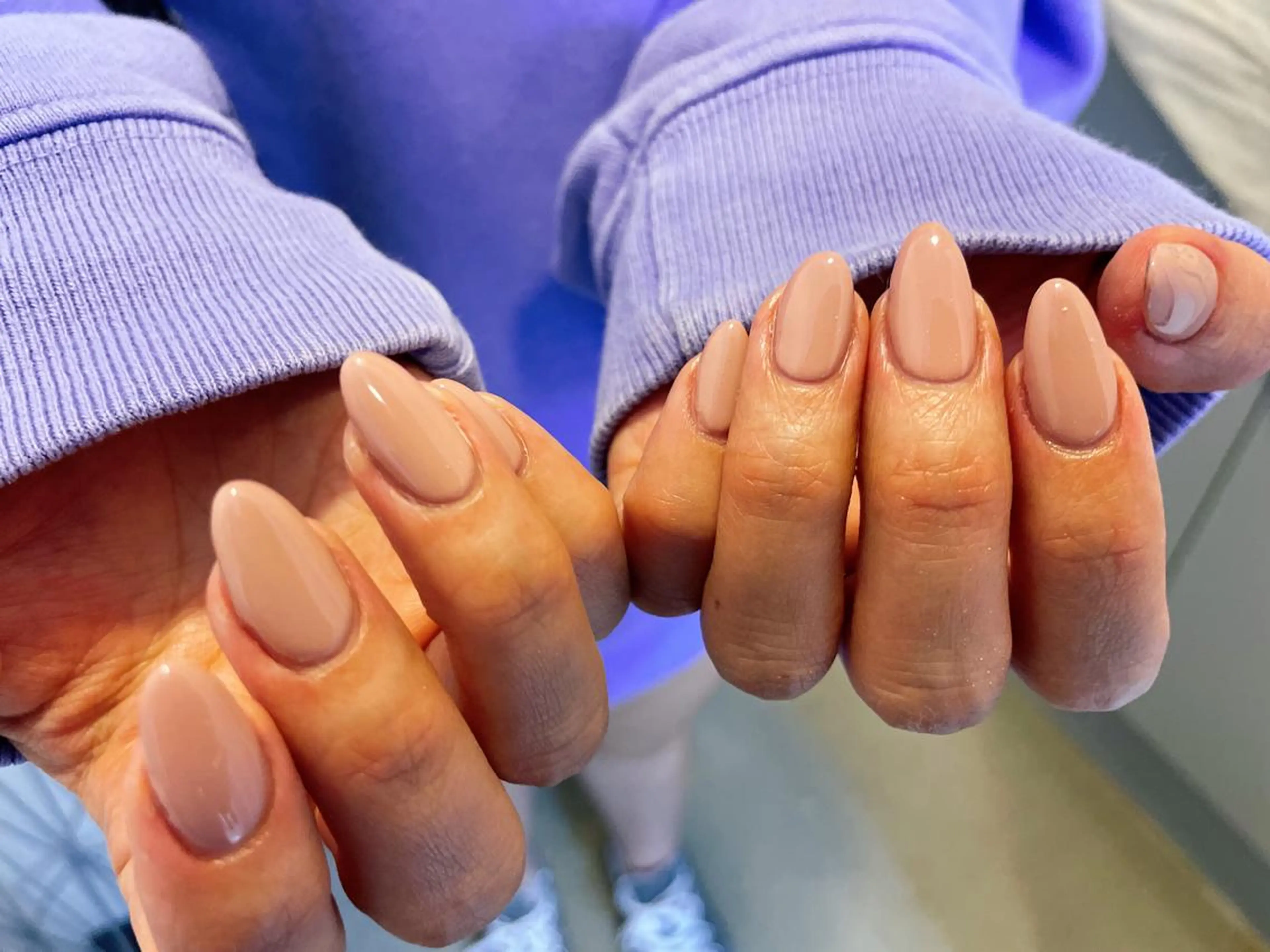 ネイル ワンカラーネイル シンプルネイル mogunail &blowのネイルデザイン