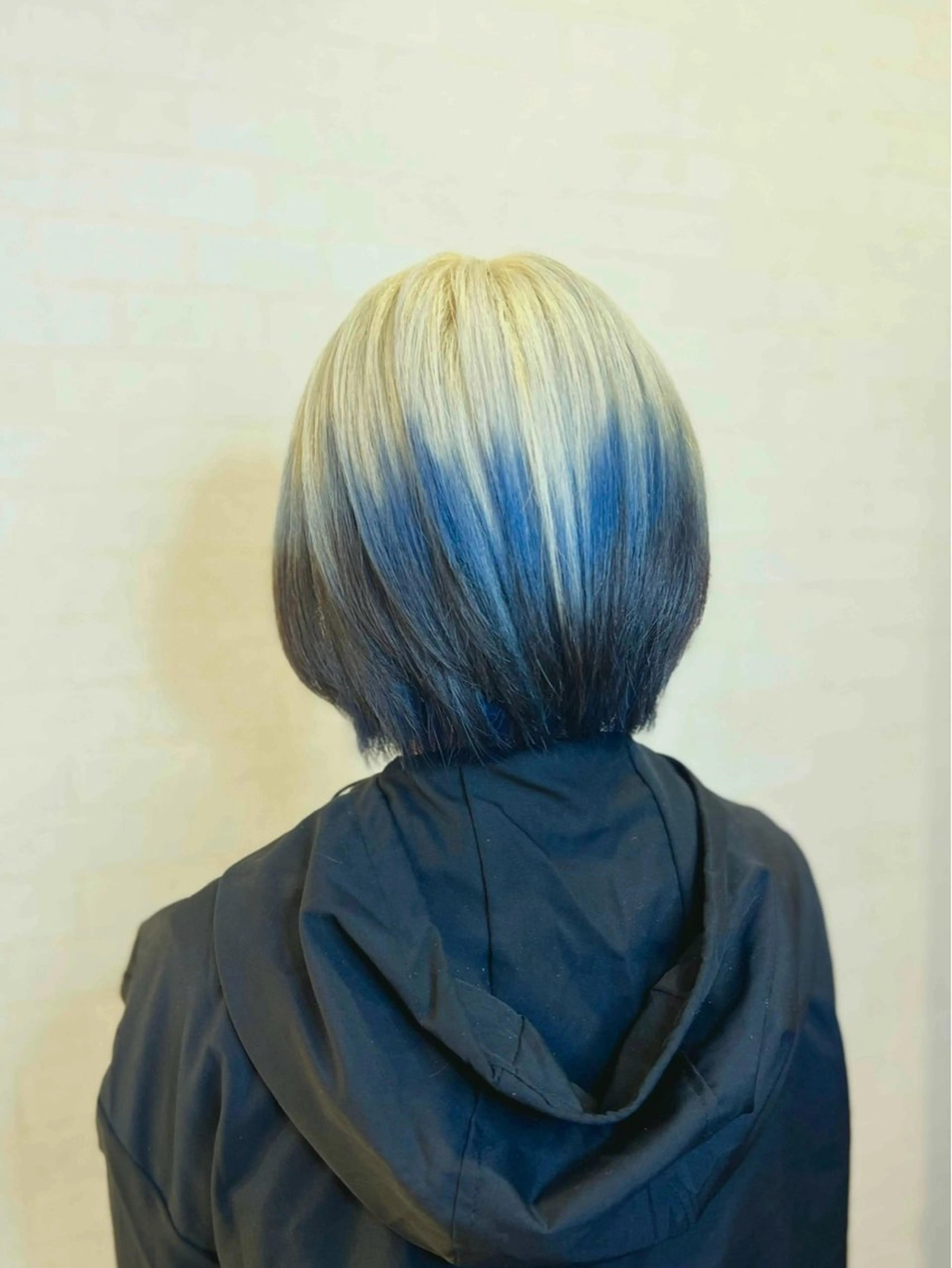 ショート カラー バレイヤージュ ブリーチ ケアブリーチ 透明感カラー デザインカラー カット ヘアカラー ボブ/ハイトーン髪質 改善/越谷✨クラモチのヘアスタイル