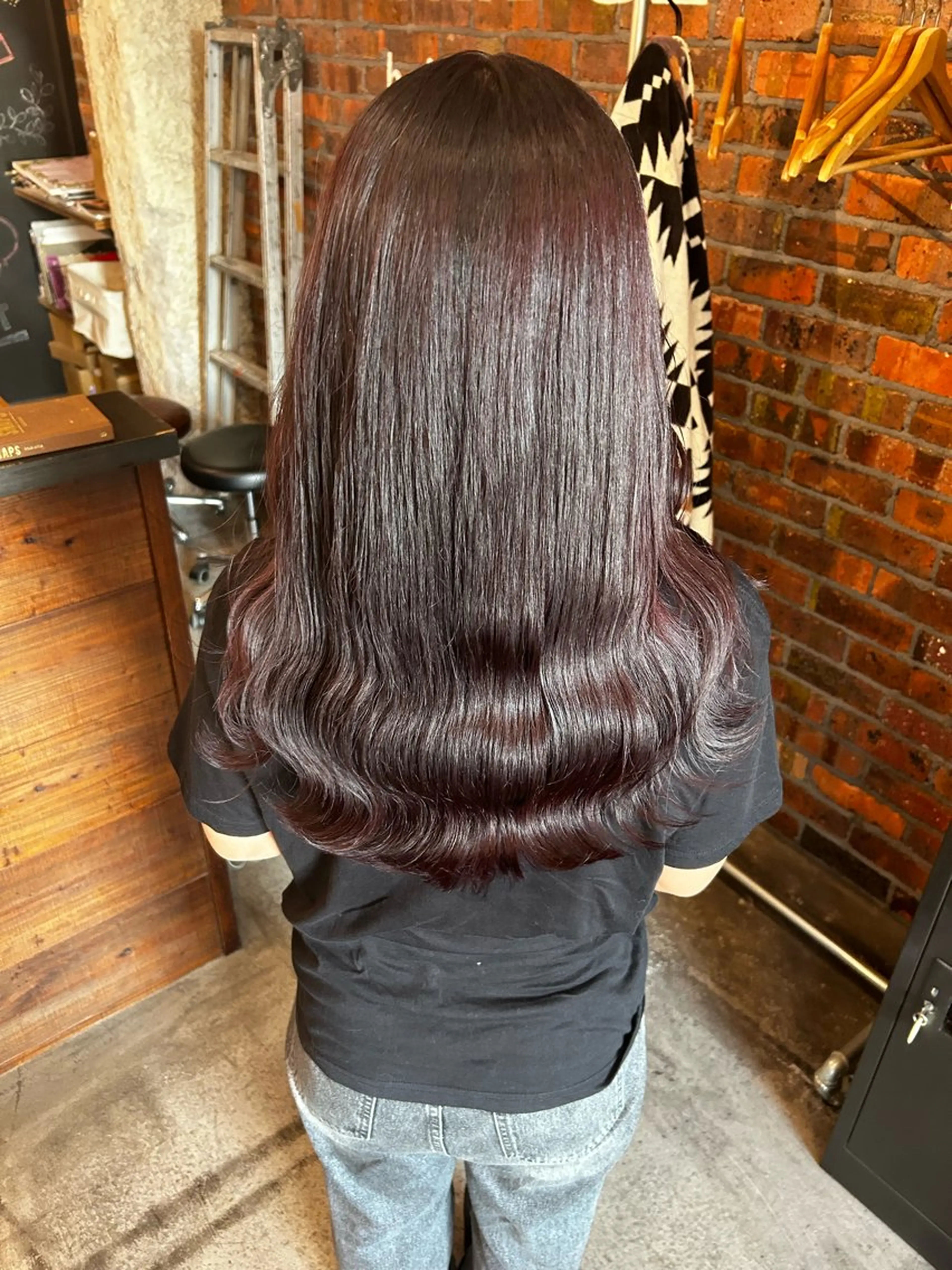 ミディアム カラー ブリーチ ダブルカラー レッドカラー ヘアカラー the BRIDGE 加藤みのりのヘアスタイル