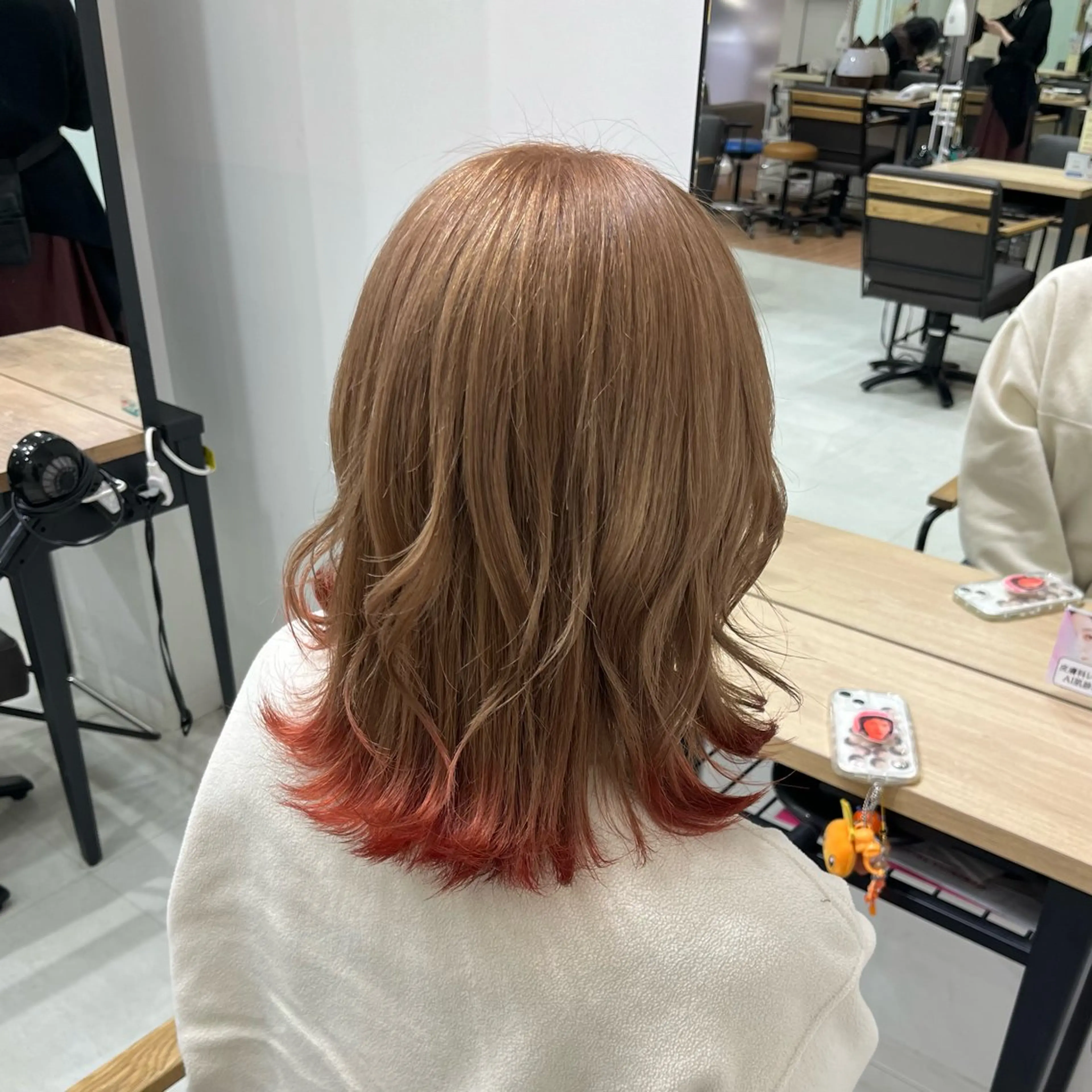 ミディアム カラー ヘアカラー 韓国風ヘア さらのヘアスタイル