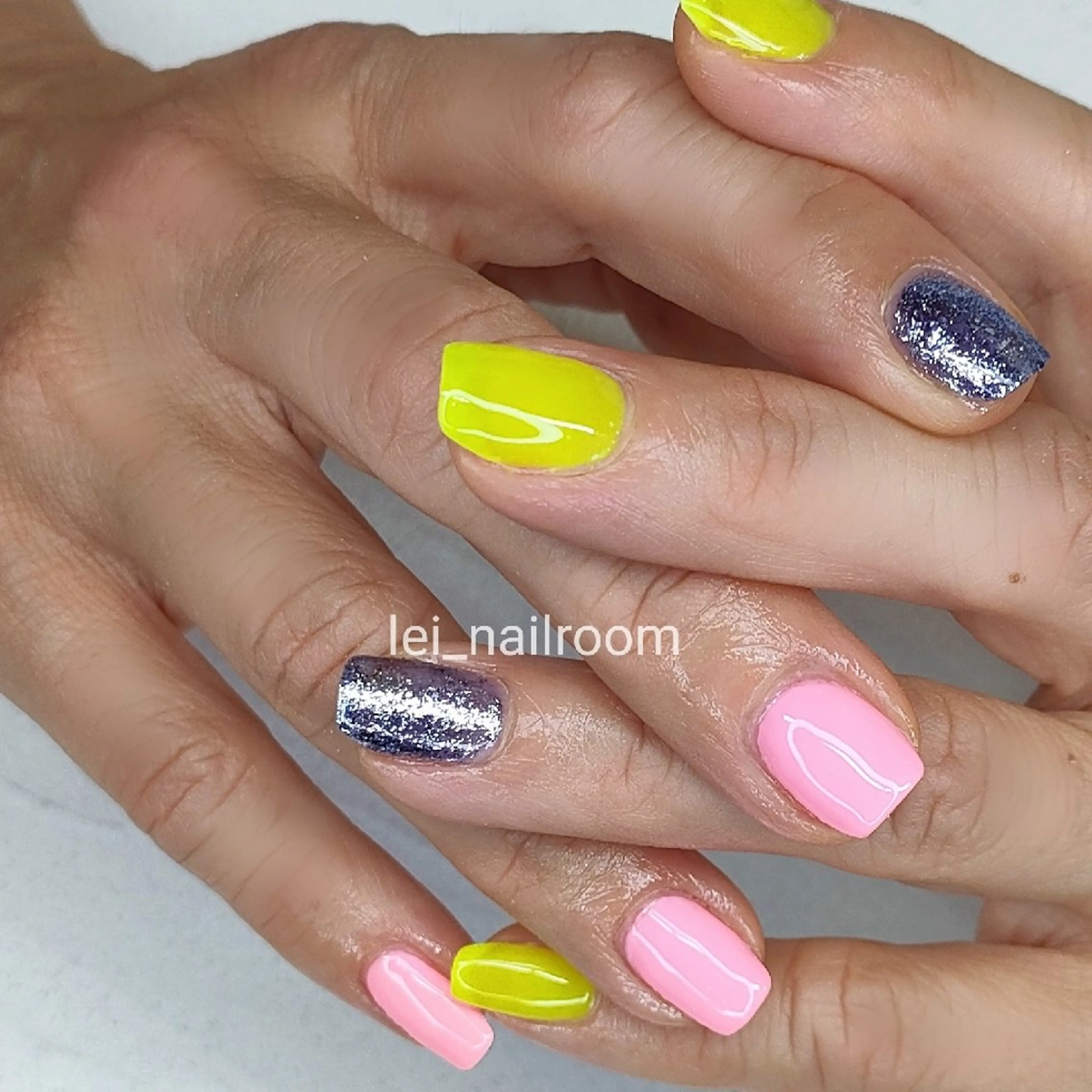 ネイル ワンカラーネイル ハンドネイル lei🌼 nailroomのネイルデザイン