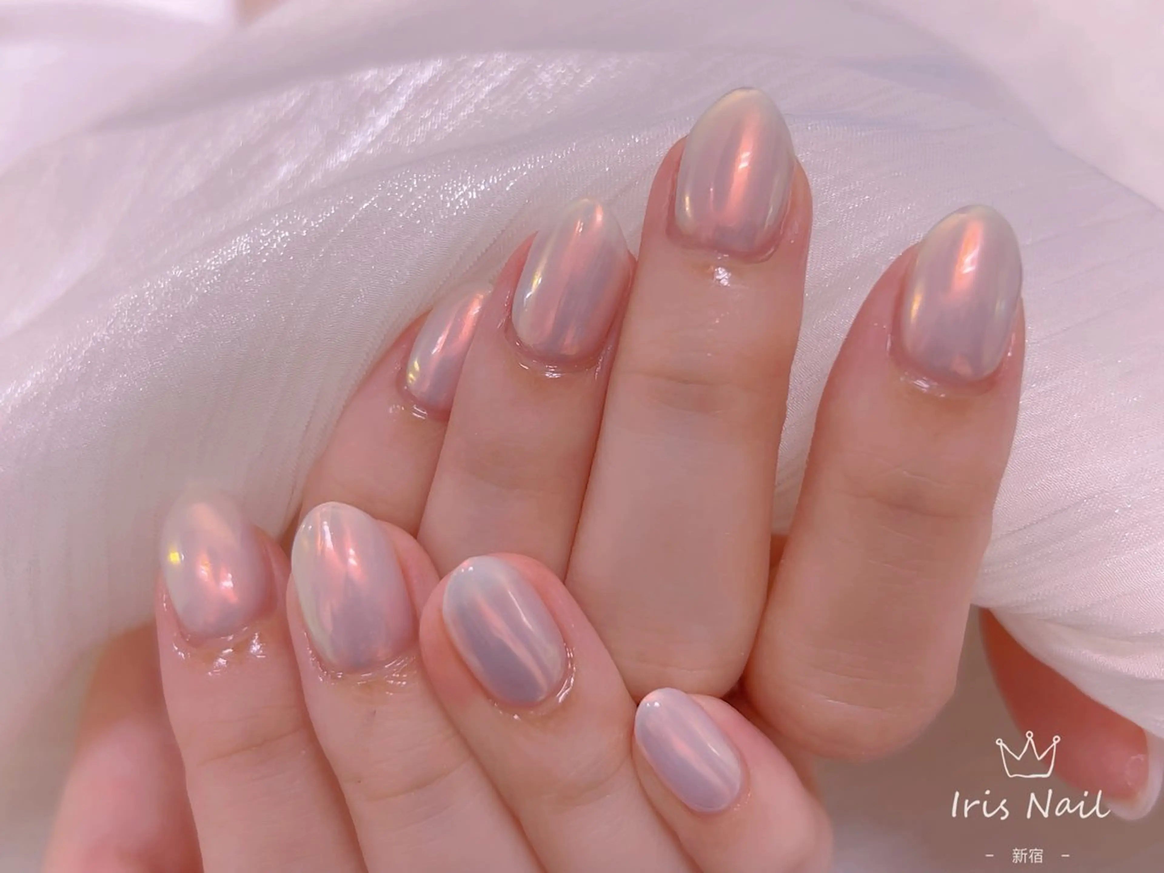 ネイル フレンチネイル ジェルネイル グラデーション 韓国ネイル マグネットネイル ハンドネイル 【長さ出し】 IRIS NAILのネイルデザイン