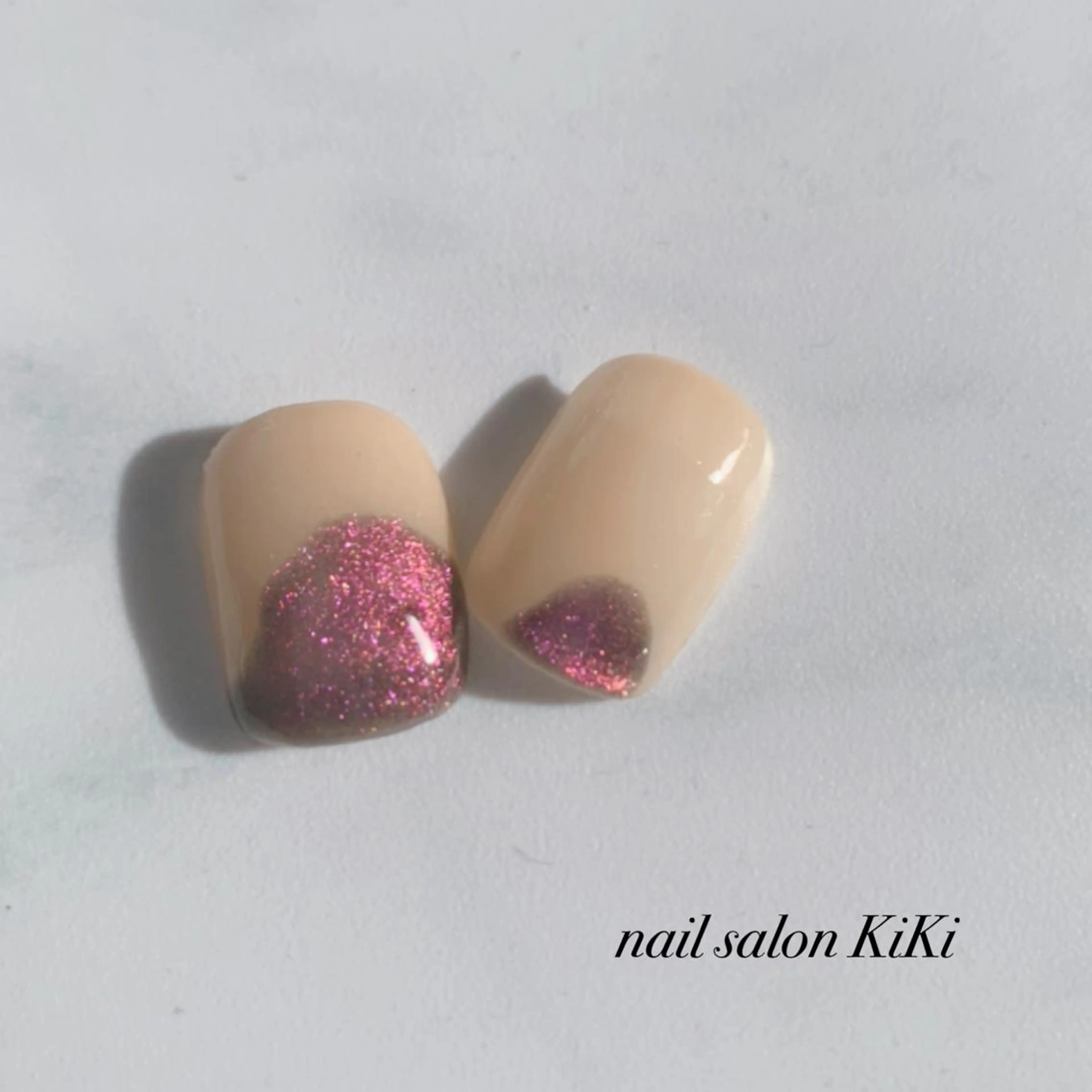 ネイル マグネットネイル ニュアンスネイル K. KiKiのネイルデザイン