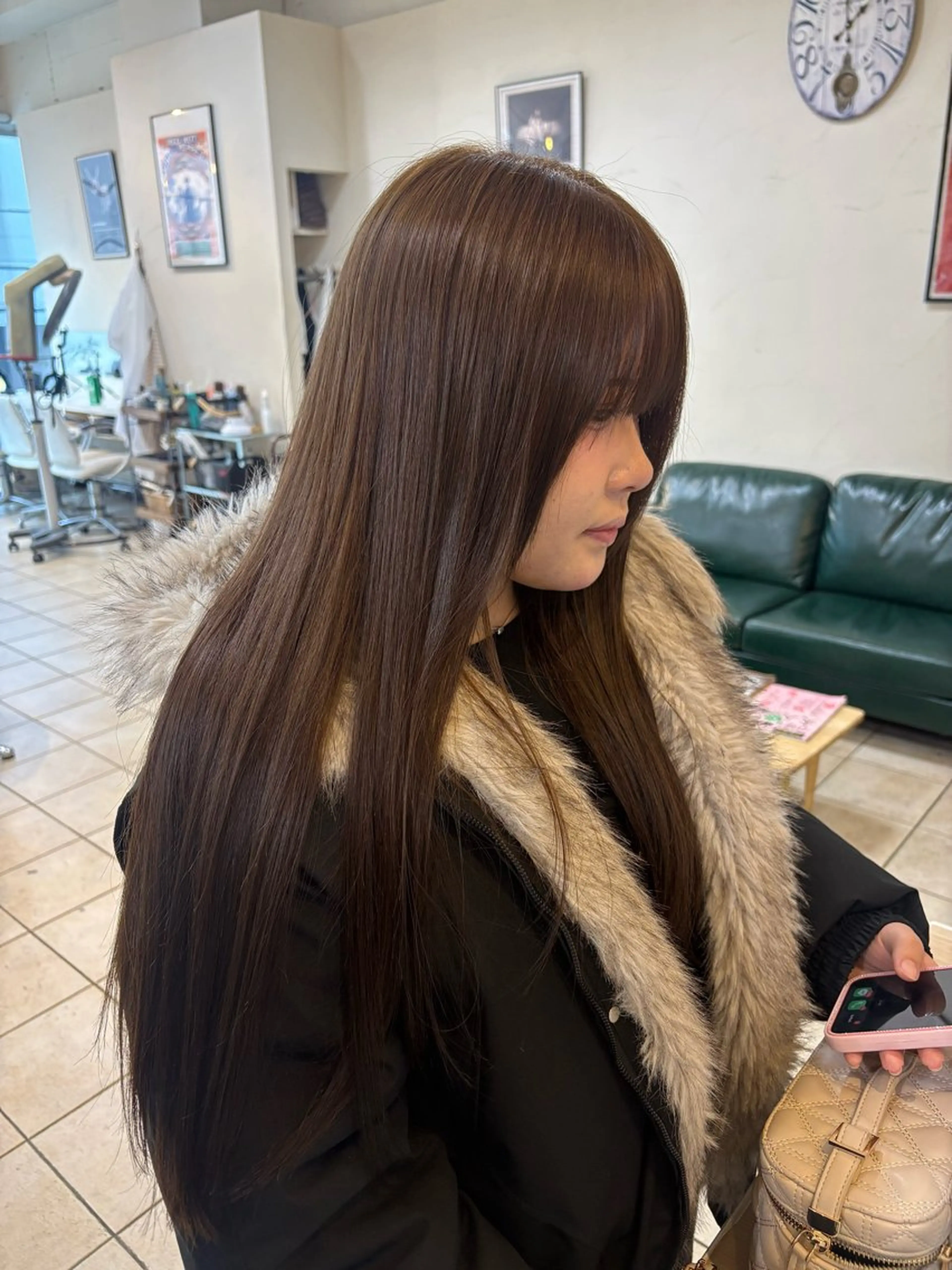 ロング カラー ベージュカラー ブリーチ ブリーチなしカラー ヘアカラー トリートメント スズキ ユウナのヘアスタイル