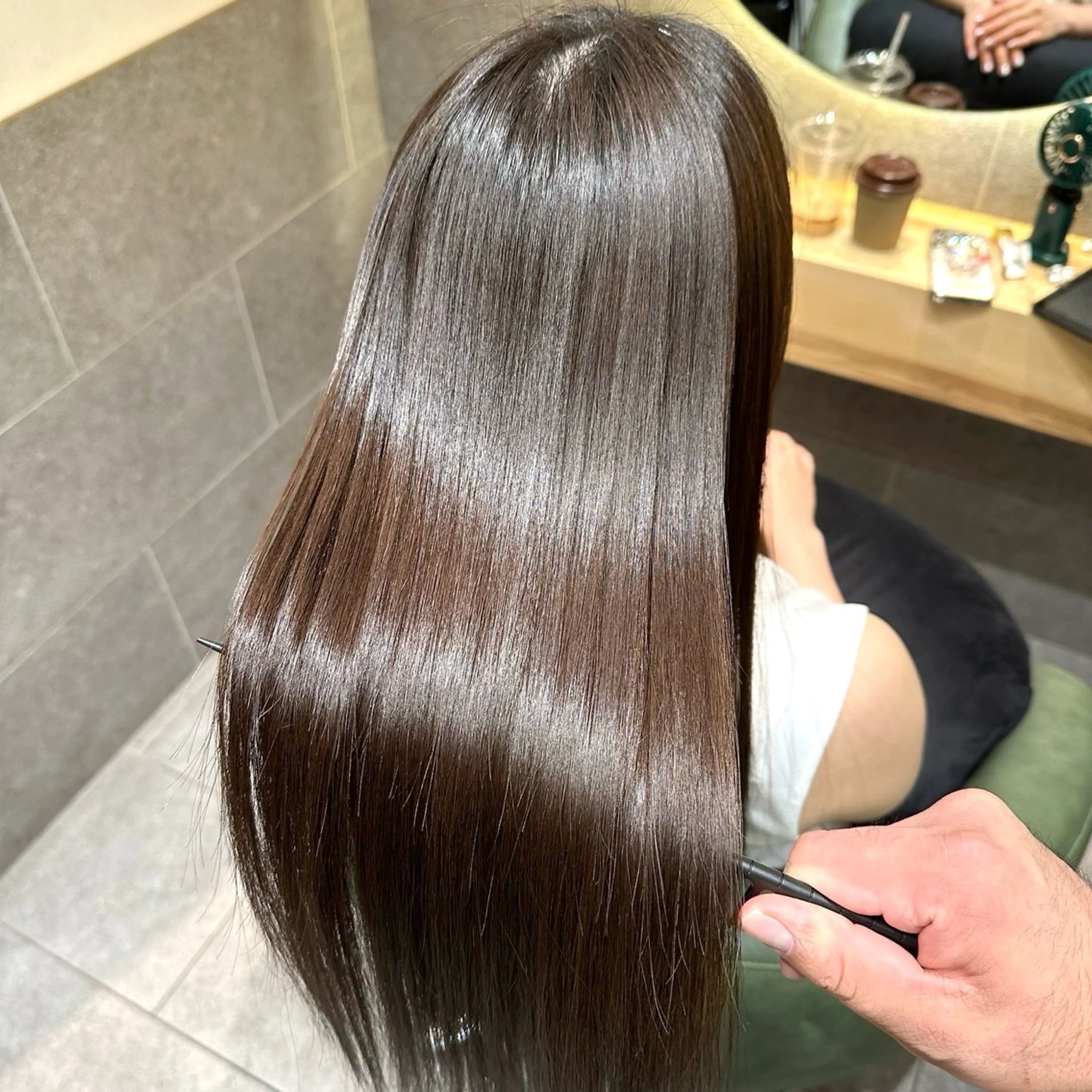 ロング カット ヘアカラー クセ/うねり改善/ 縮毛矯正🫧ゆりのヘアスタイル