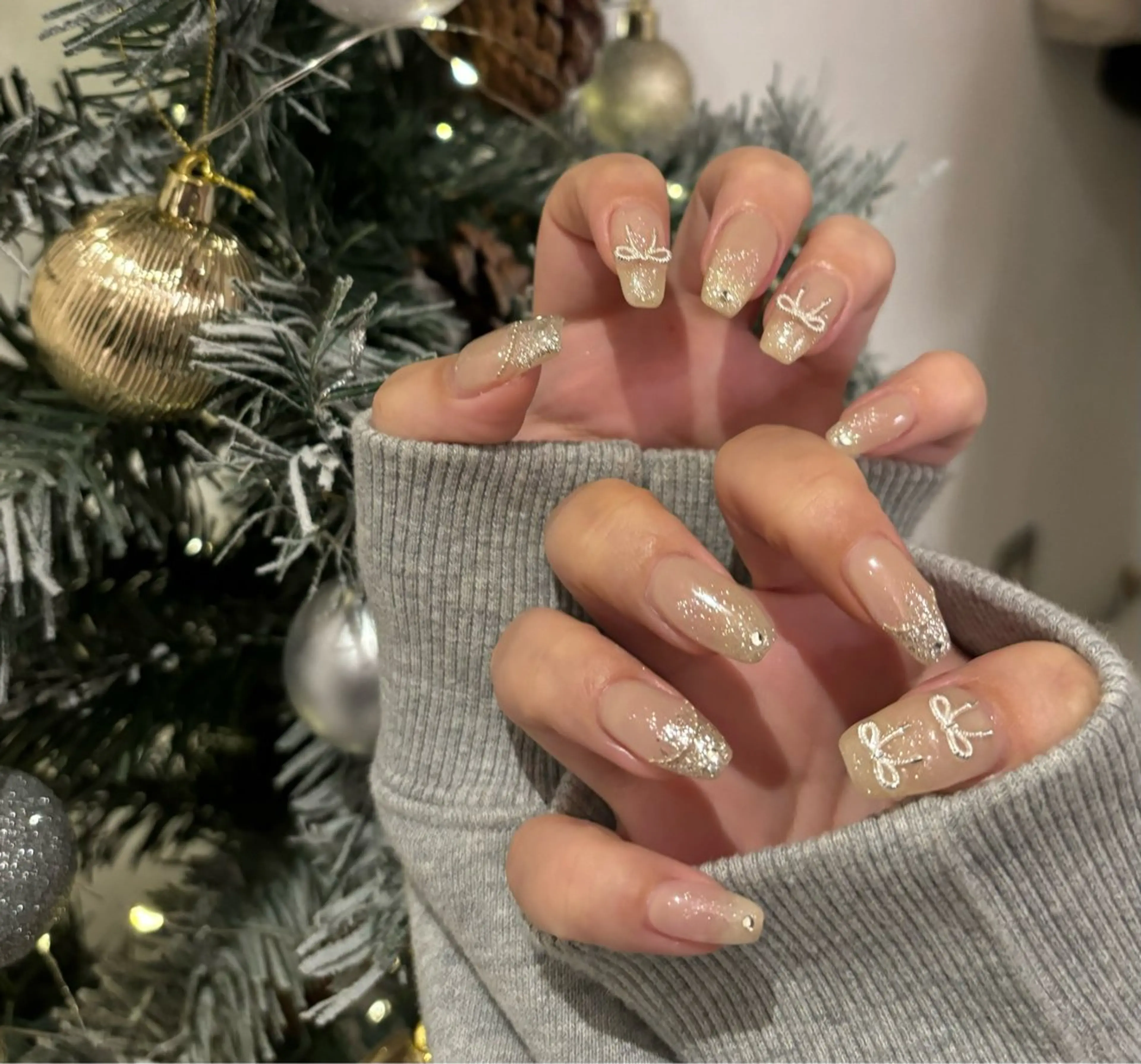 ネイル リボン ハンドネイル era Sahoのネイルデザイン