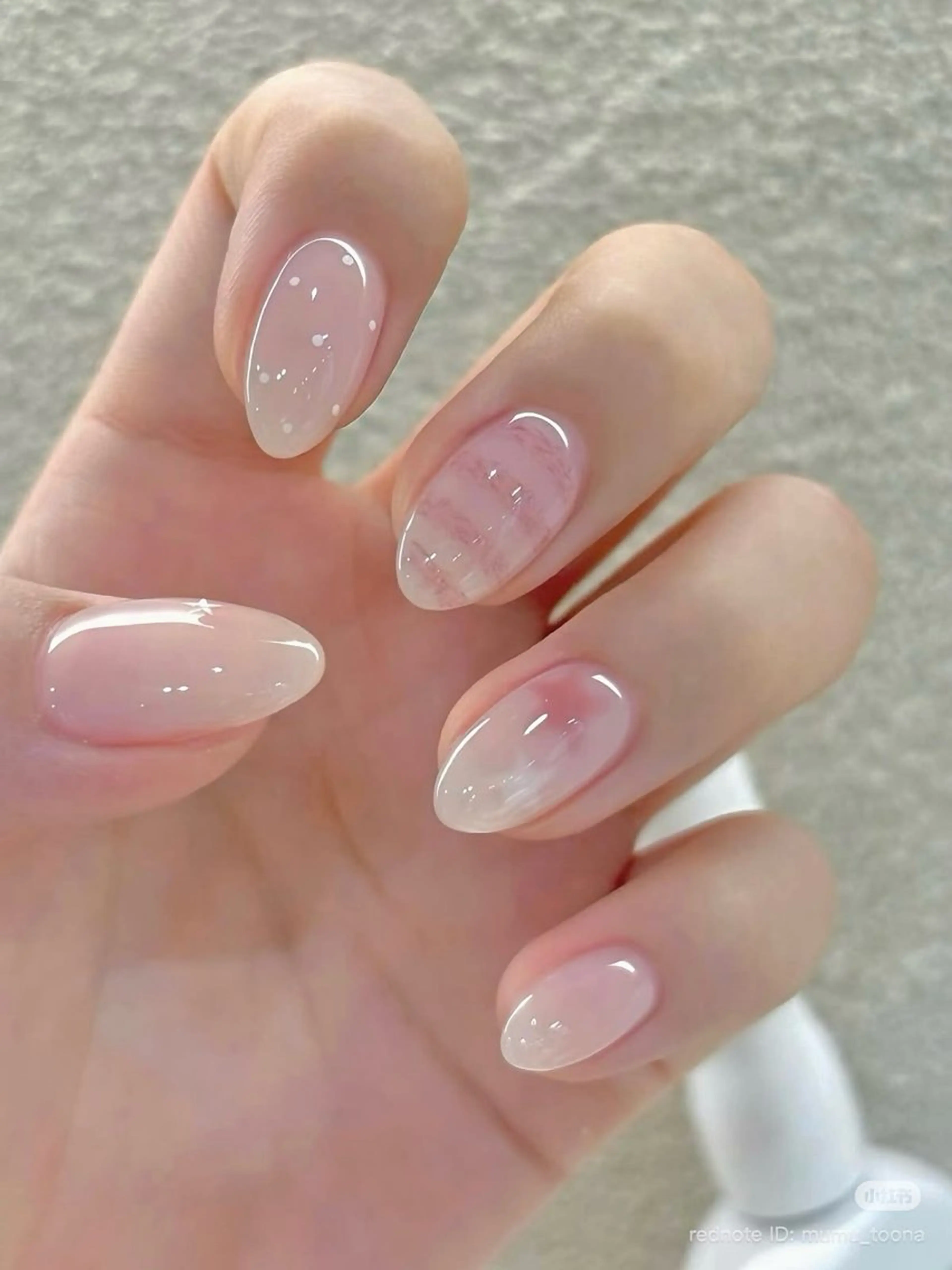 カラー グラデーションカラー ピンクカラー ハンドネイル AIN Nailのネイルデザイン