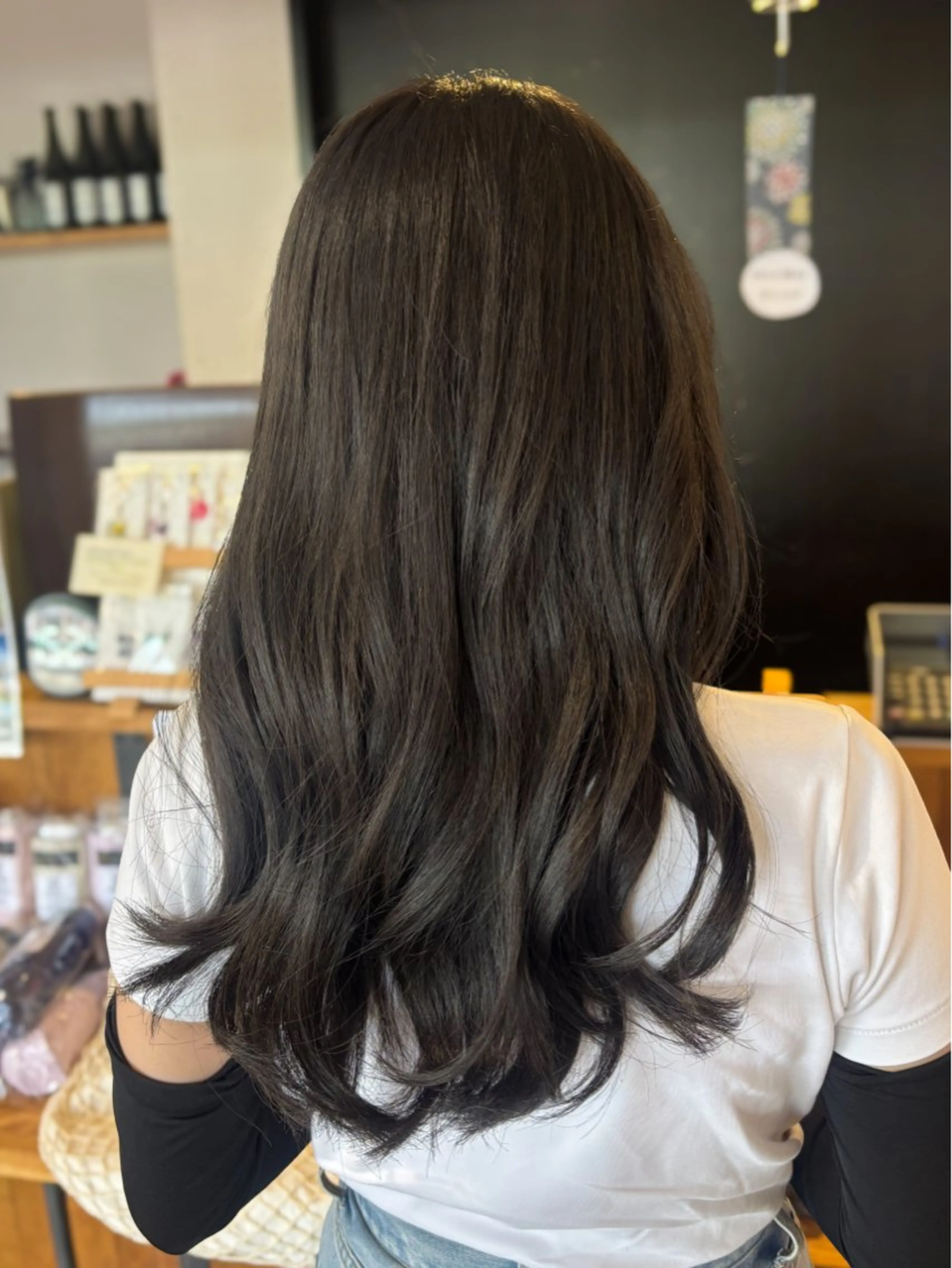ロング カラー ブリーチ グレージュ オリーブグレージュ オリーブグレー カット ヘアカラー トリートメント DELA  by afloat所属・はっとり ななせのヘアスタイル