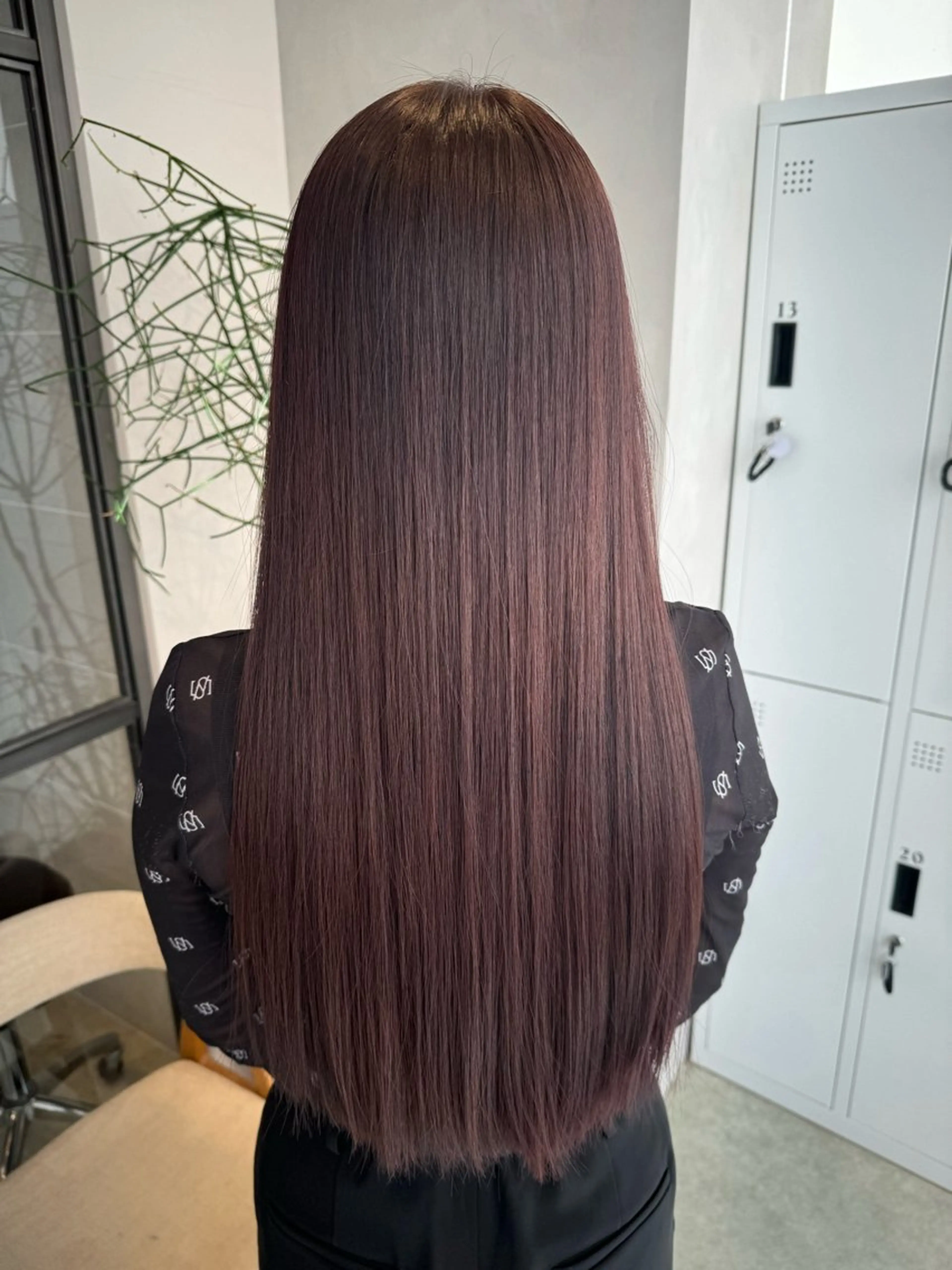 ロング カラー ベージュカラー ピンクカラー ピンクベージュ バイオレットカラー バイオレットピンク カット ヘアカラー 縮毛矯正 トリートメント 透明感カラー✨艶髪 制作🌱山根あゆみのヘアスタイル