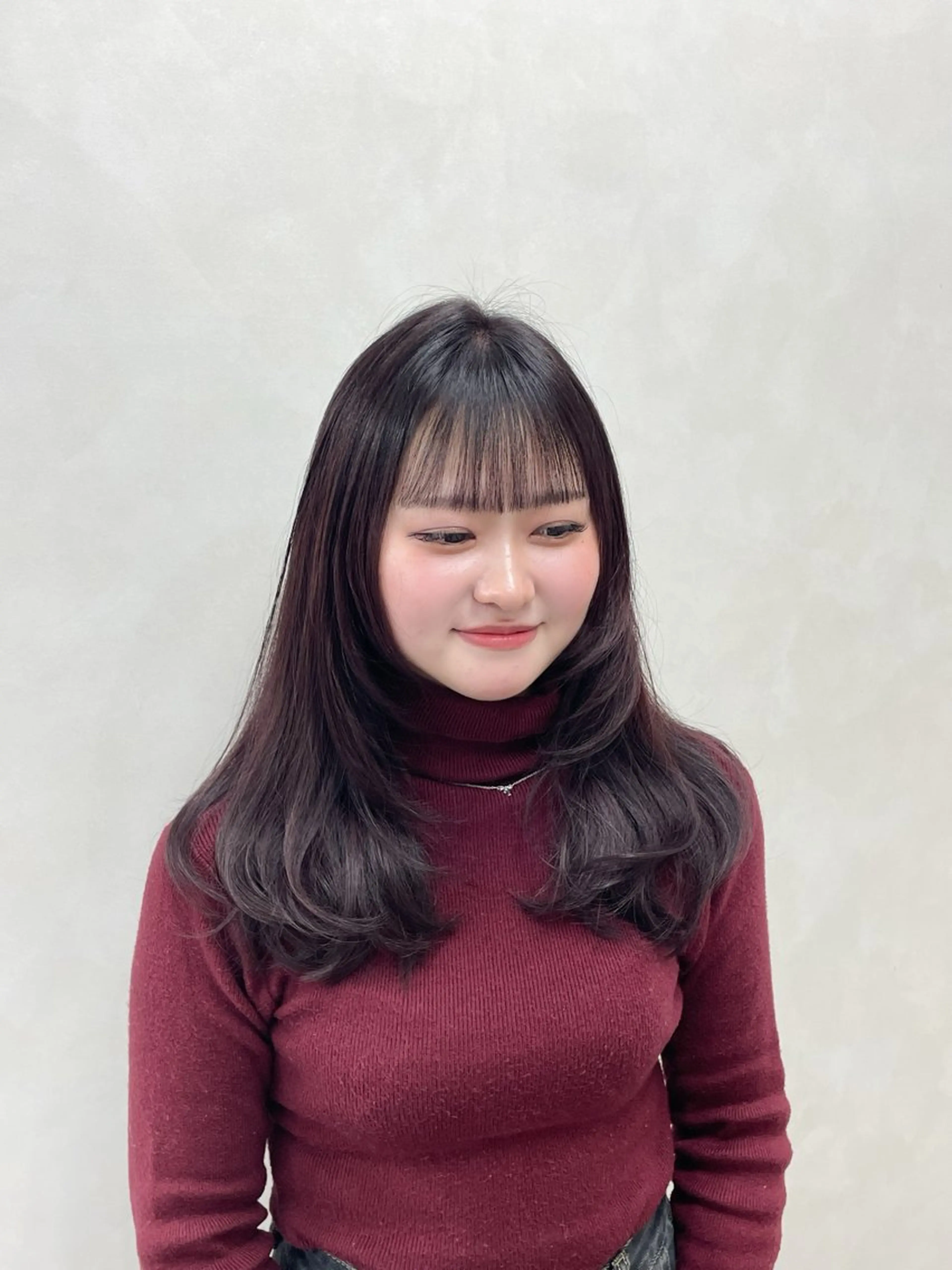 ロング カラー レッドカラー アイナ🤍レイヤー カット/透明感ヘアのヘアスタイル