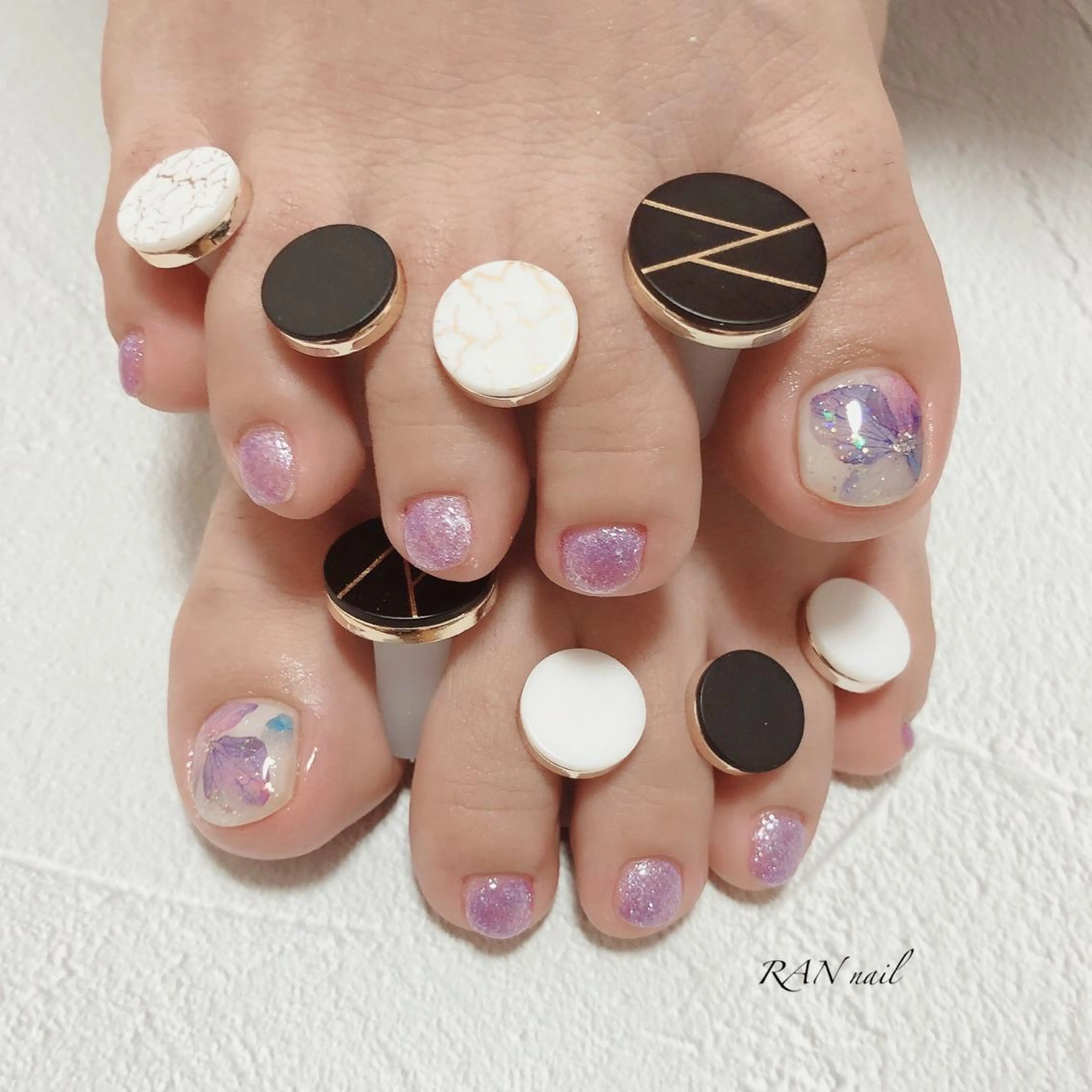 ネイル ブルー フットネイル ジェルネイル パラジェル パープル ハンドネイル フットネイル RAN nail 〜ランネイル〜所属・RAN nailのネイルデザイン