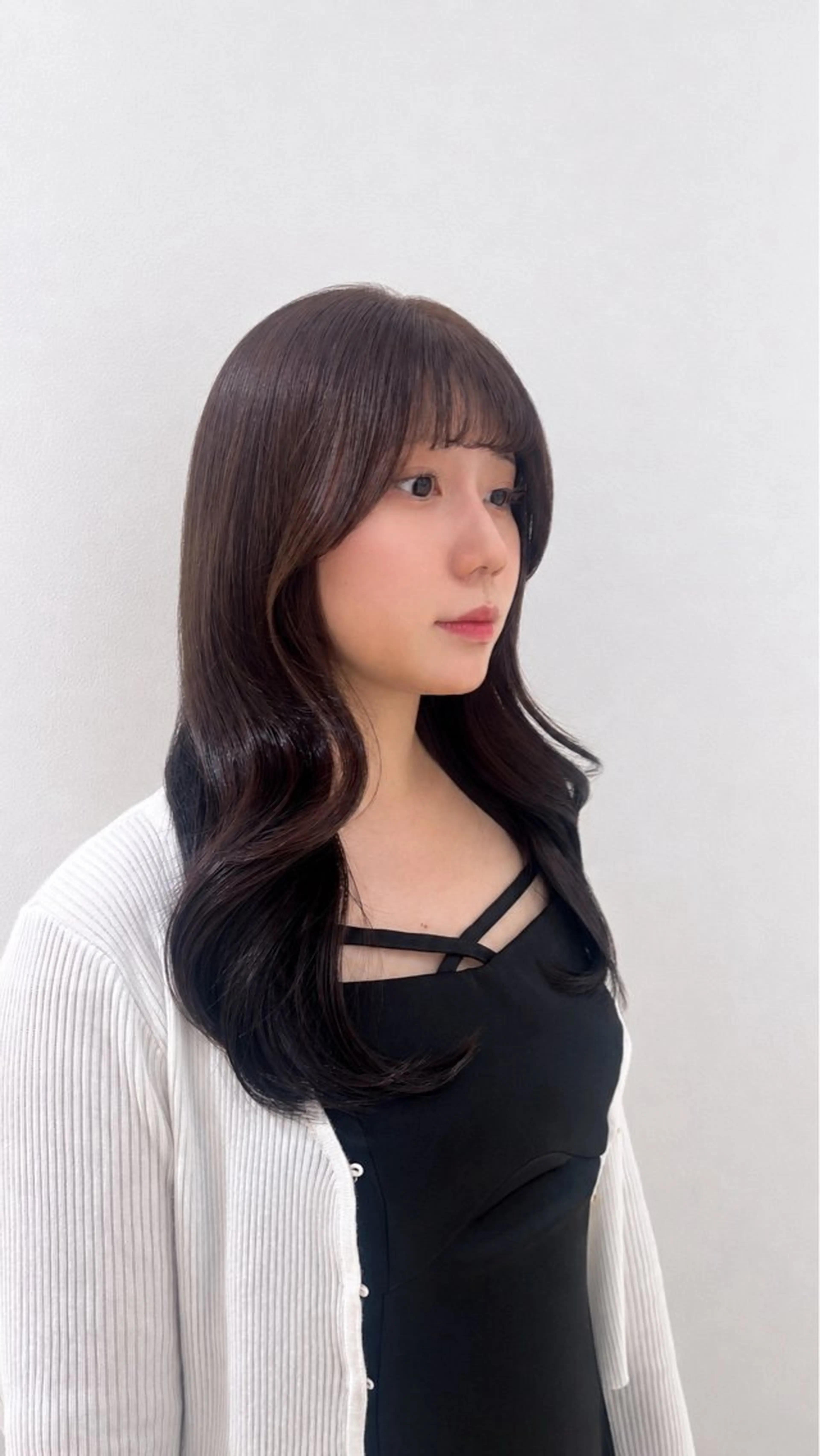 ロング カット ヘアカラー なかのももか/レイヤ ー/髪質改善カラーのヘアスタイル