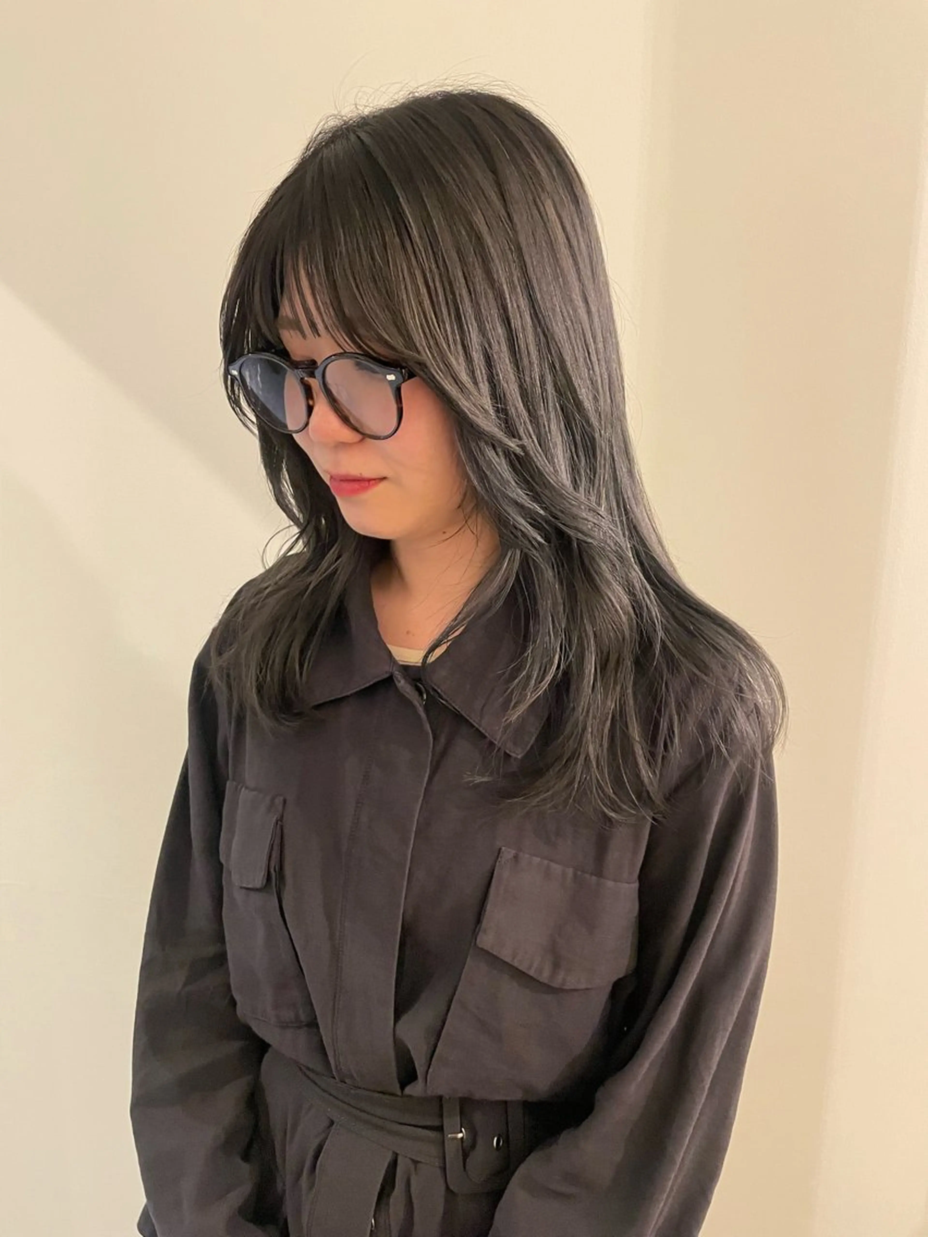 セミロング カラー グレージュ カット ヘアカラー トリートメント 渋谷 留菜のヘアスタイル