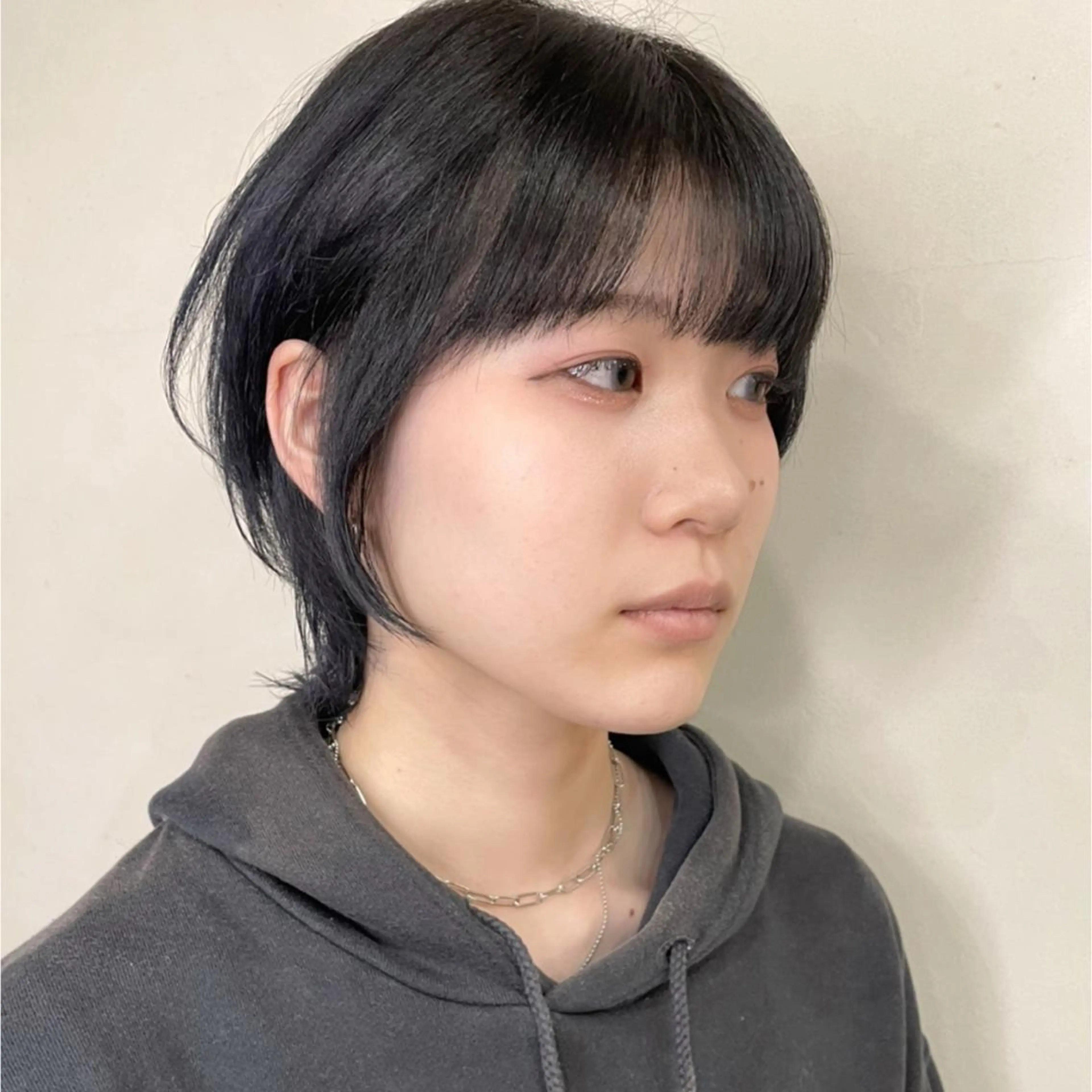 ショート カラー ショートボブ ハンサムショート 丸みショート デザインカラー ハイライトカラー ヘアカラー トリートメント 京都大人女性ショート 徒歩1分/秋山のヘアスタイル