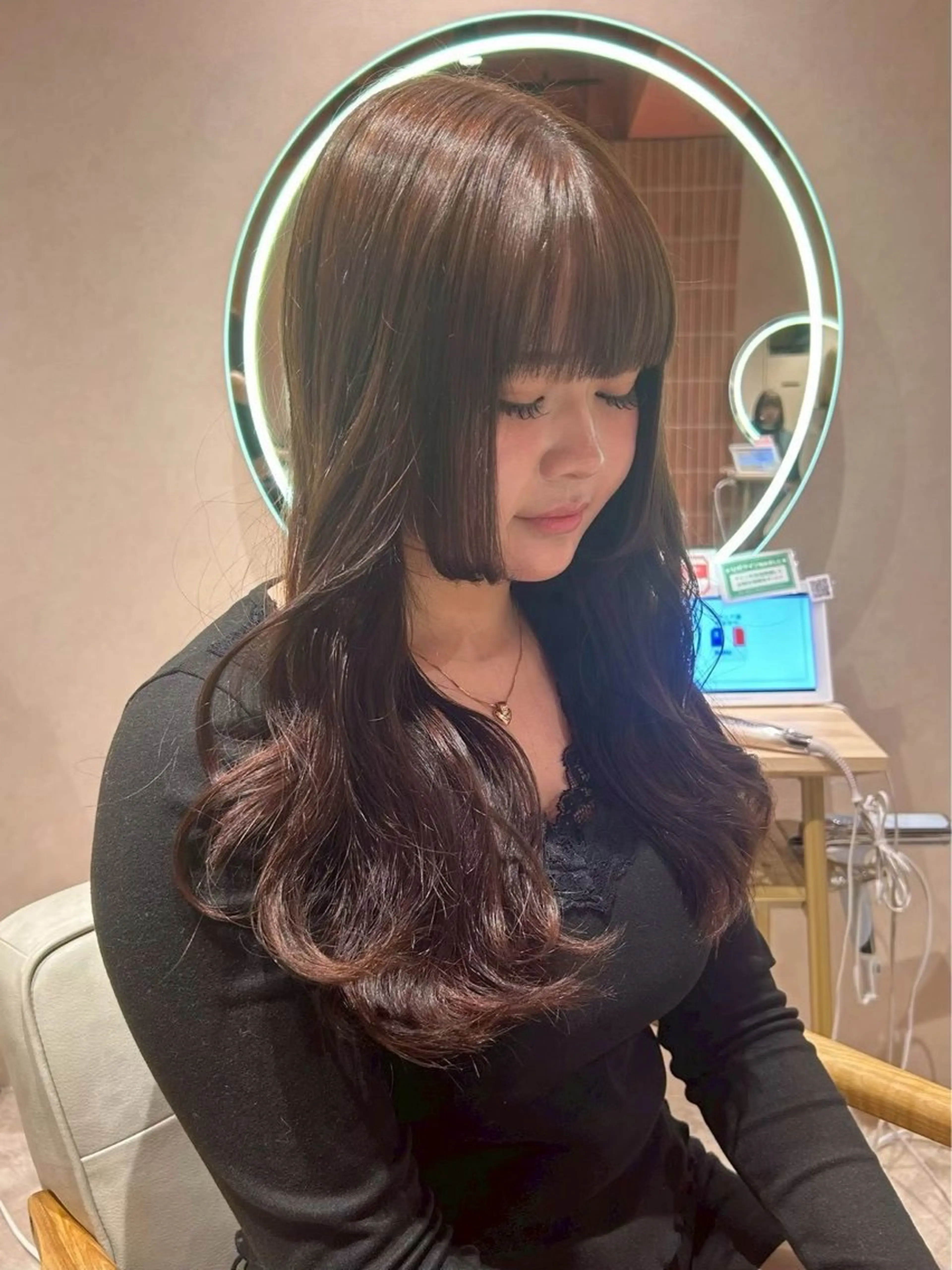 ロング 松村 碧のヘアスタイル