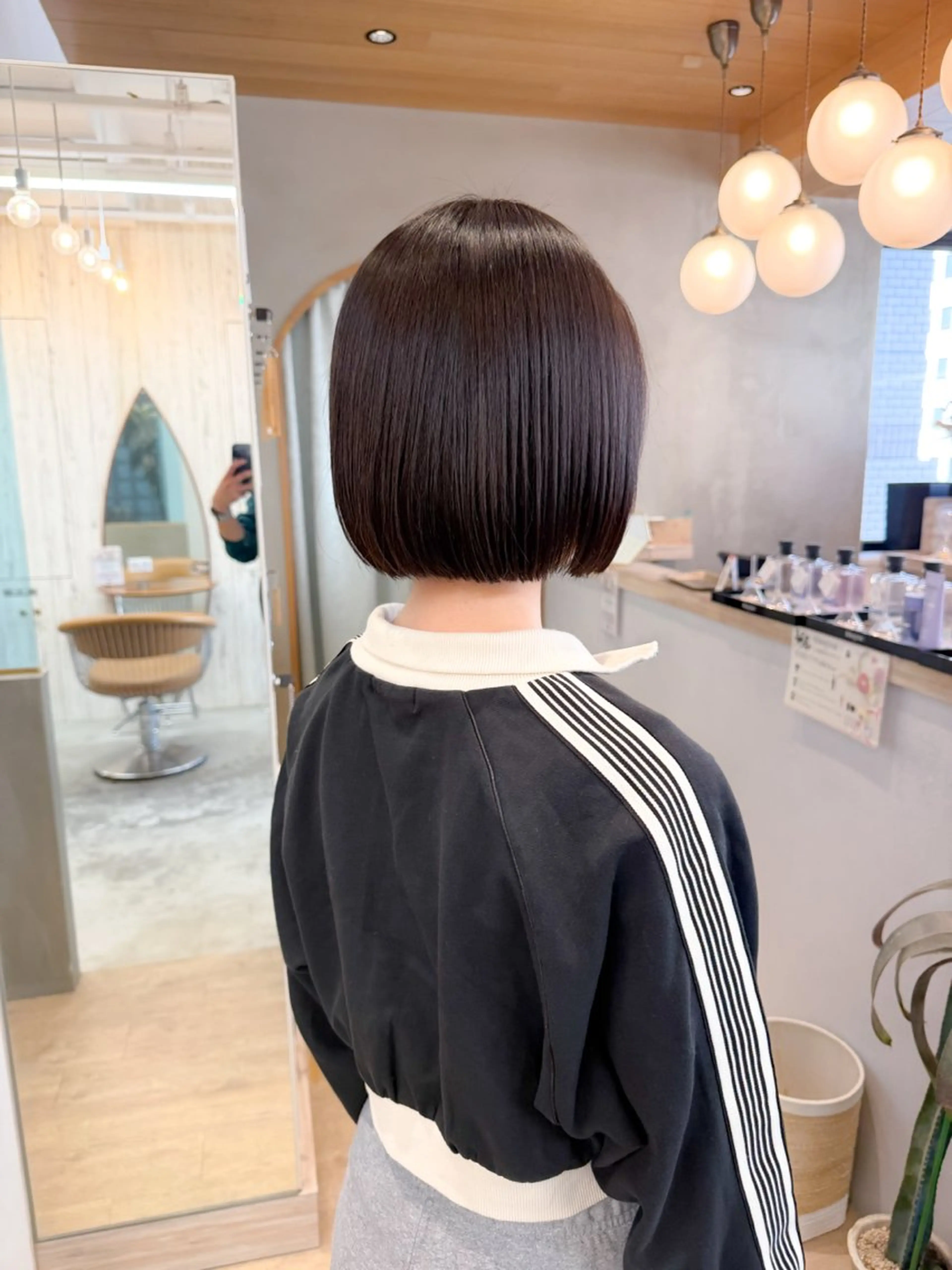 ショート カラー ボブ 縮毛矯正 カット ヘアカラー トリートメント 巻ける縮毛矯正✨ ボブ/ショートともきのヘアスタイル