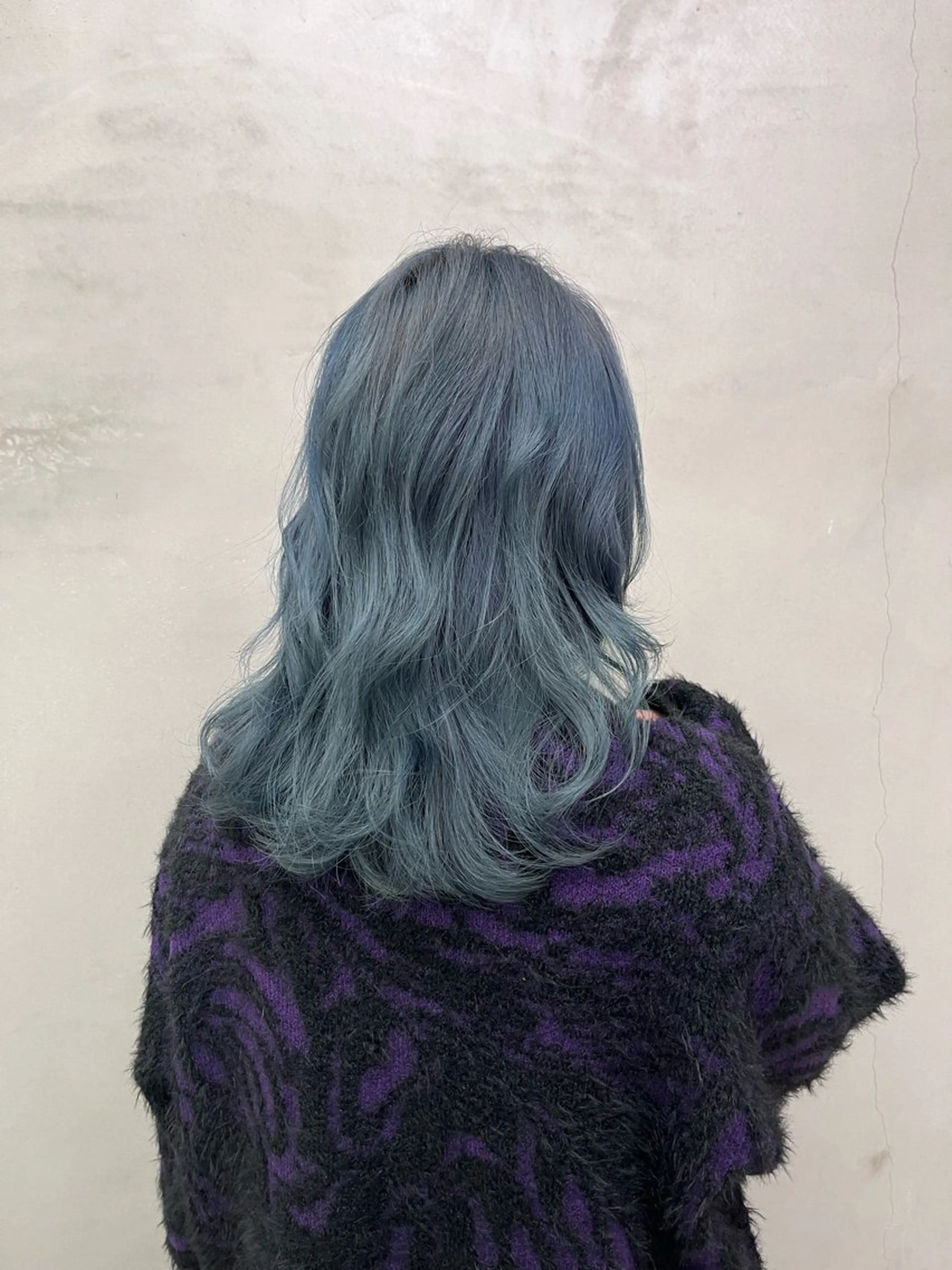 ロング カラー shalu 新百合ヶ丘店所属・縮毛矯正／艶カラー アオキタイキのヘアスタイル