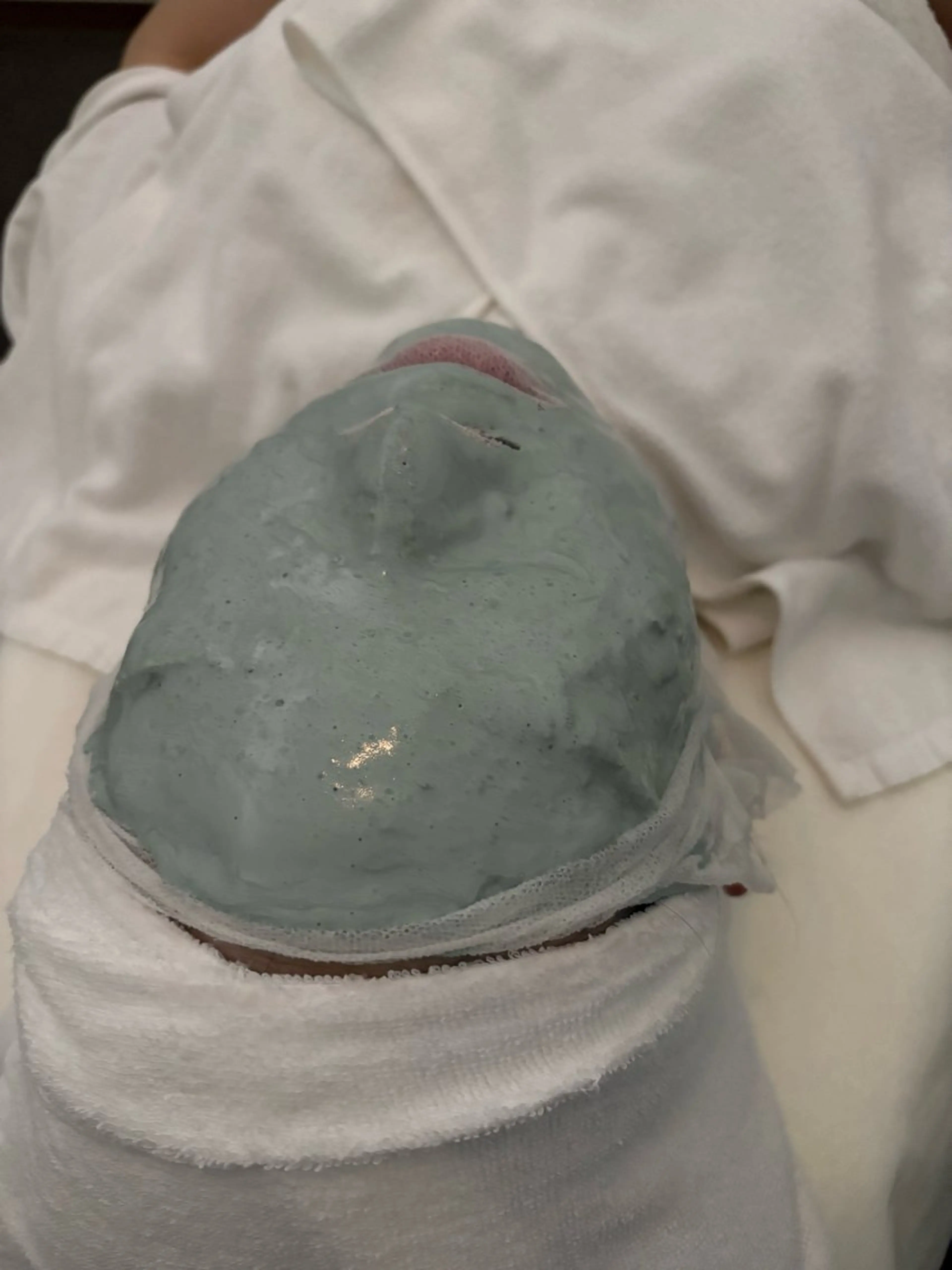 エステ NARIS BEAUTY STATION　デ・アイム 京橋所属・ニキビ跡/毛穴/ 肌質改善/北村ももこのエステ・リラクイメージ