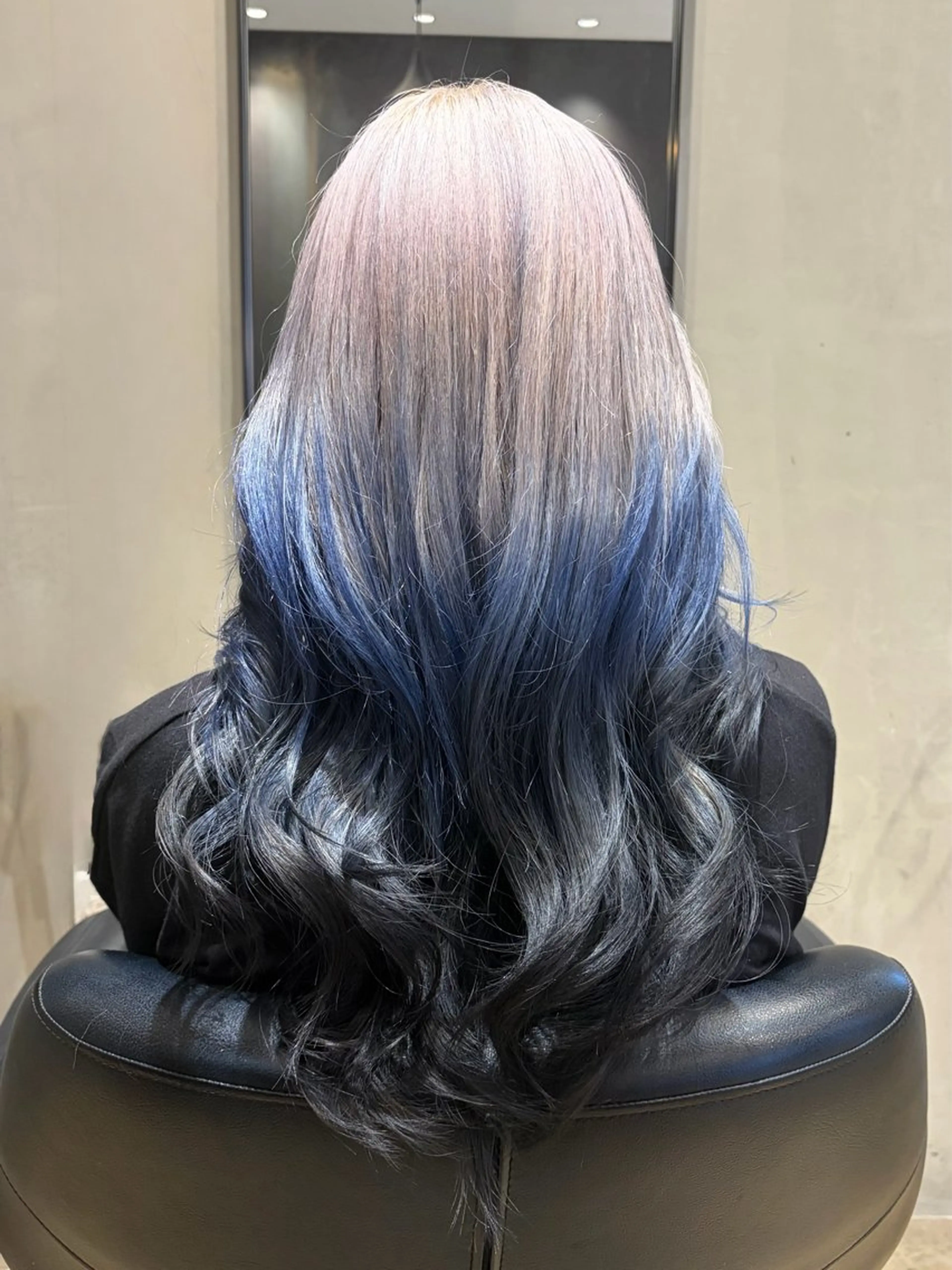 ロング カラー デザインカラー グラデーションカラー カット ヘアカラー トリートメント みわ/博多 ブリーチ/メンズヘアのヘアスタイル