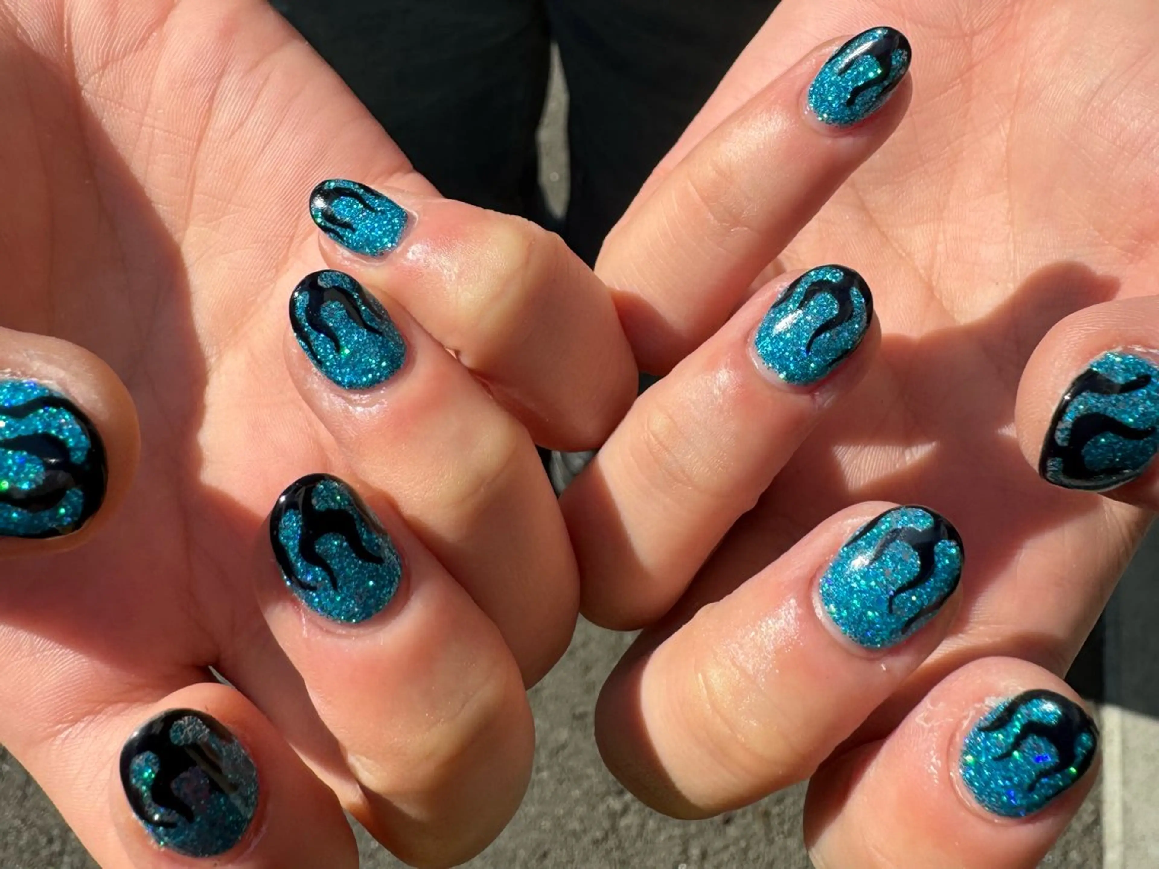 ネイル フレンチネイル ハート ロングネイル マグネットネイル ミラーネイル MH_ Nailのネイルデザイン