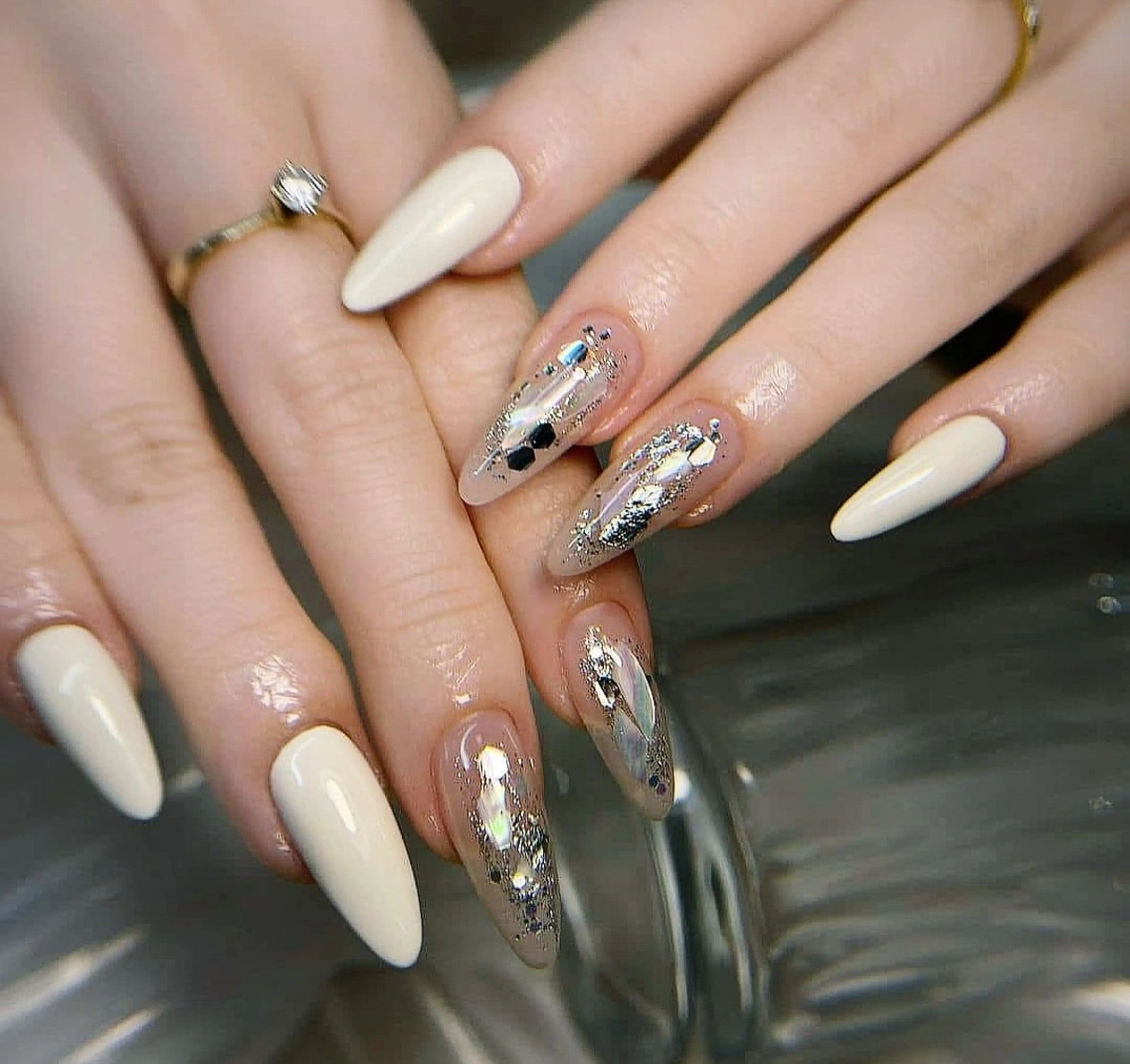 ネイル フットネイル ジェルネイル 韓国ネイル マグネットネイル 持ち込み ハンドネイル Akiko ネイルサロン所属・AKIKO ネイルサロンのネイルデザイン