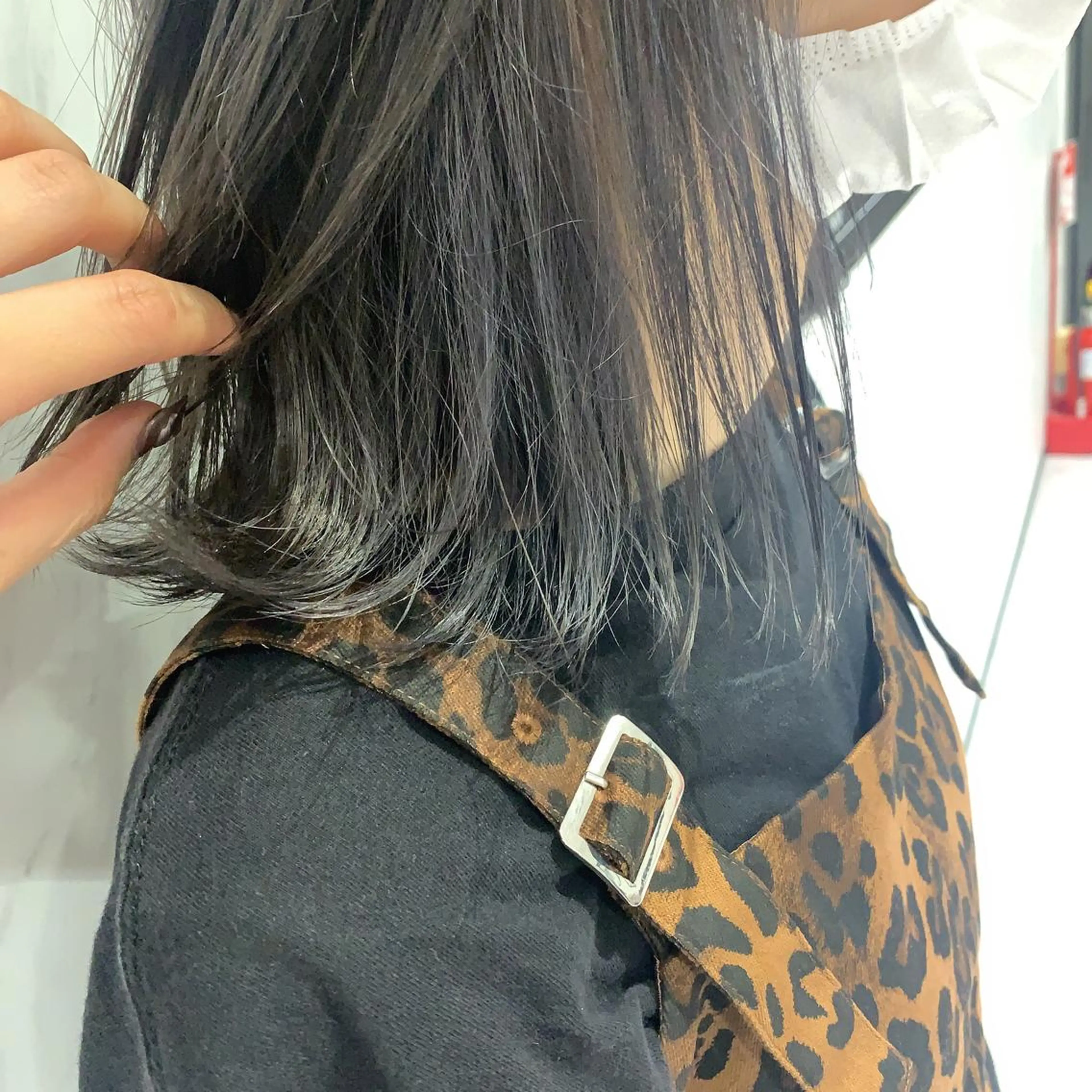 ミディアム カラー UMEDA FIGAROのヘアスタイル