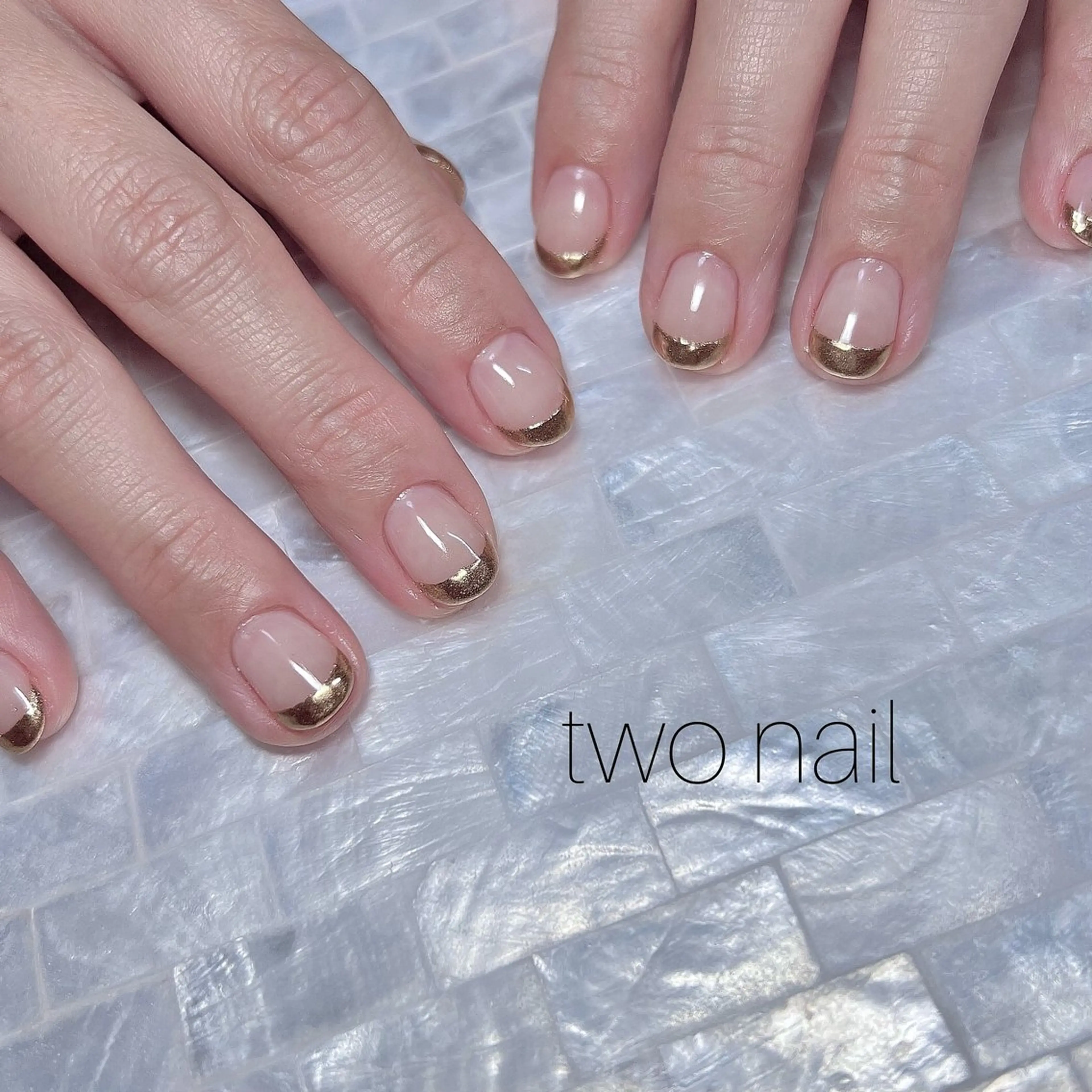 ネイル アートネイル ブラウン ネイルチップ ホワイト ハンドネイル two nailのネイルデザイン