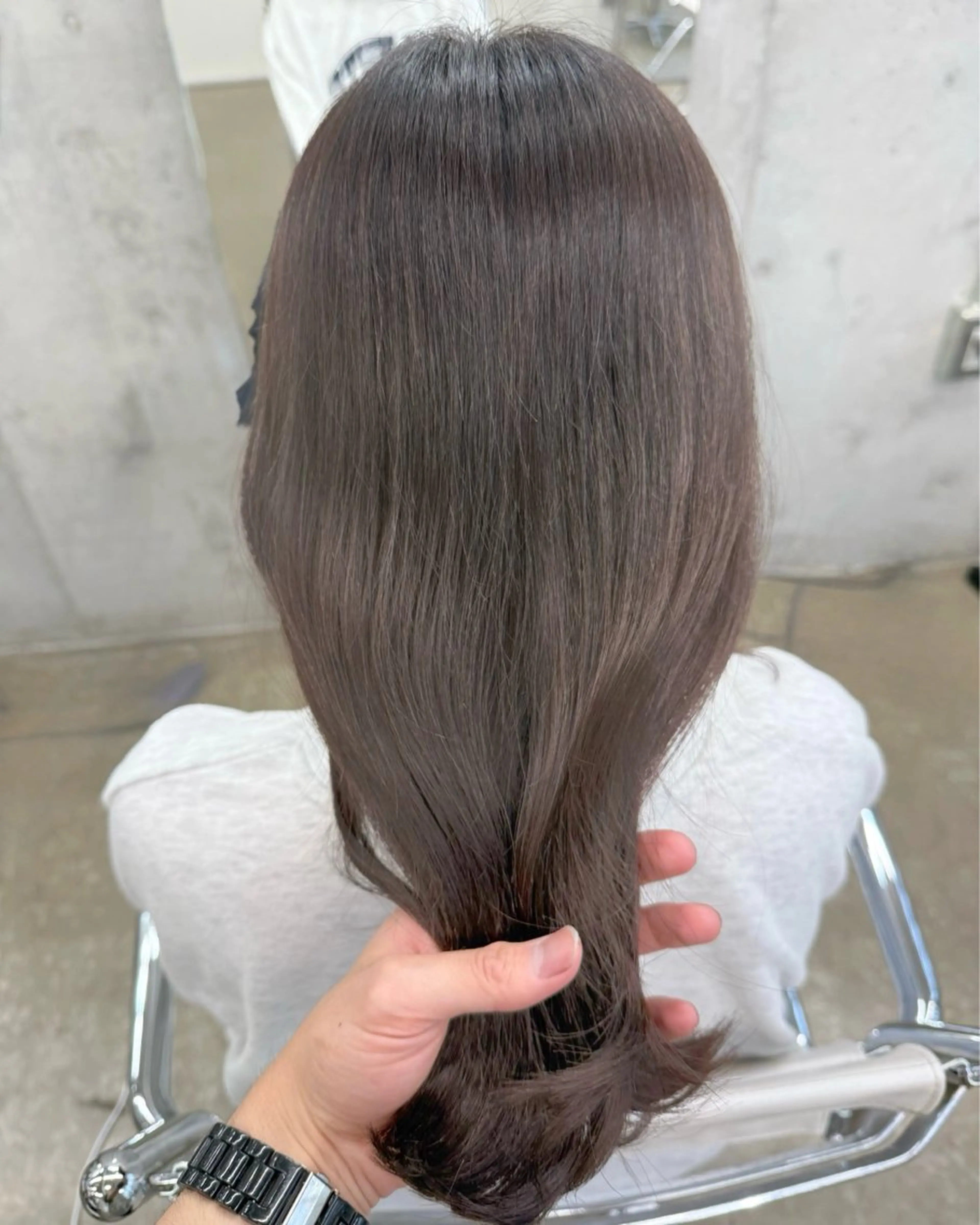 ミディアム カラー グレージュ カット ヘアカラー トリートメント 高橋大樹/グレージュ 透明感/髪質改善のヘアスタイル