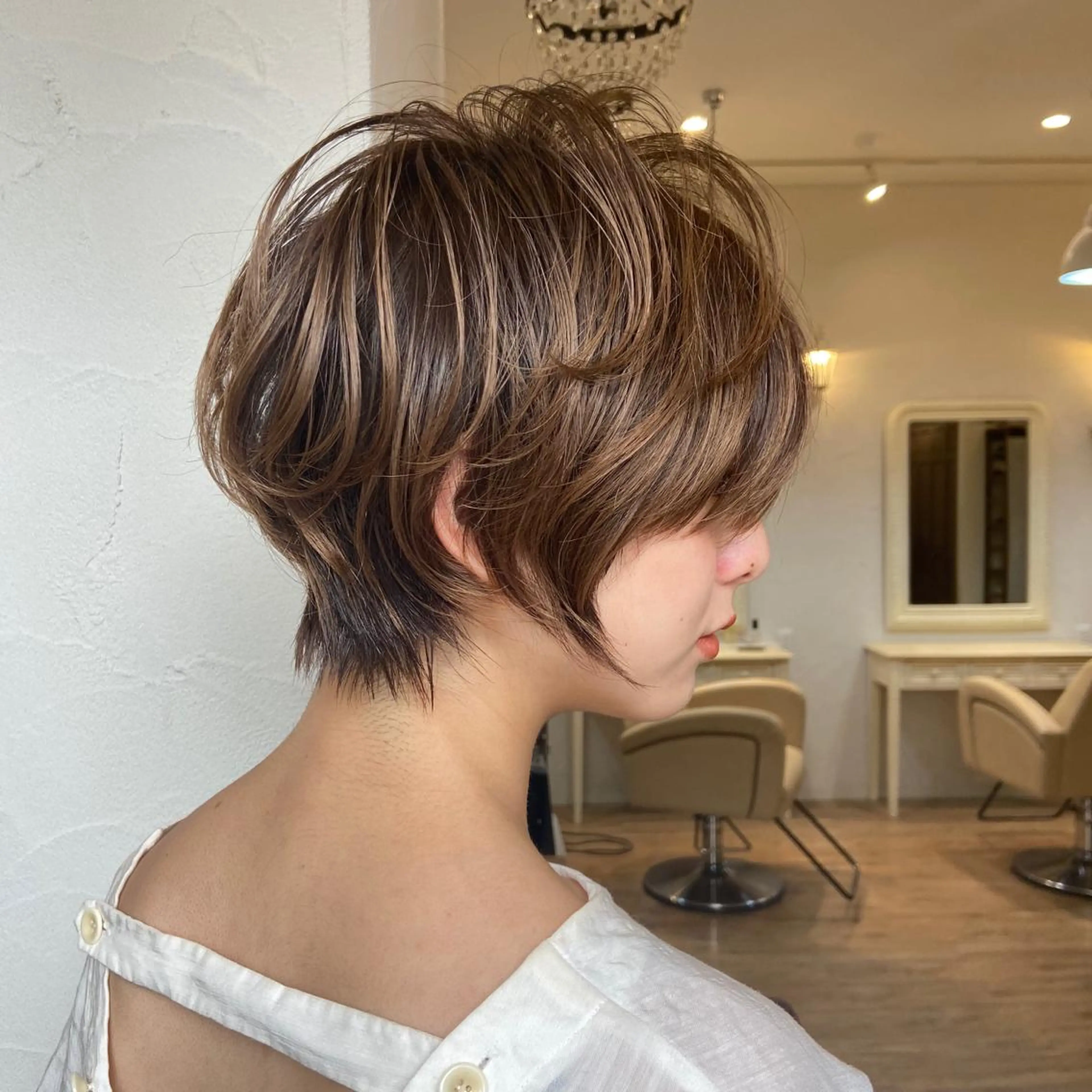 ショート 峯 志帆のヘアスタイル