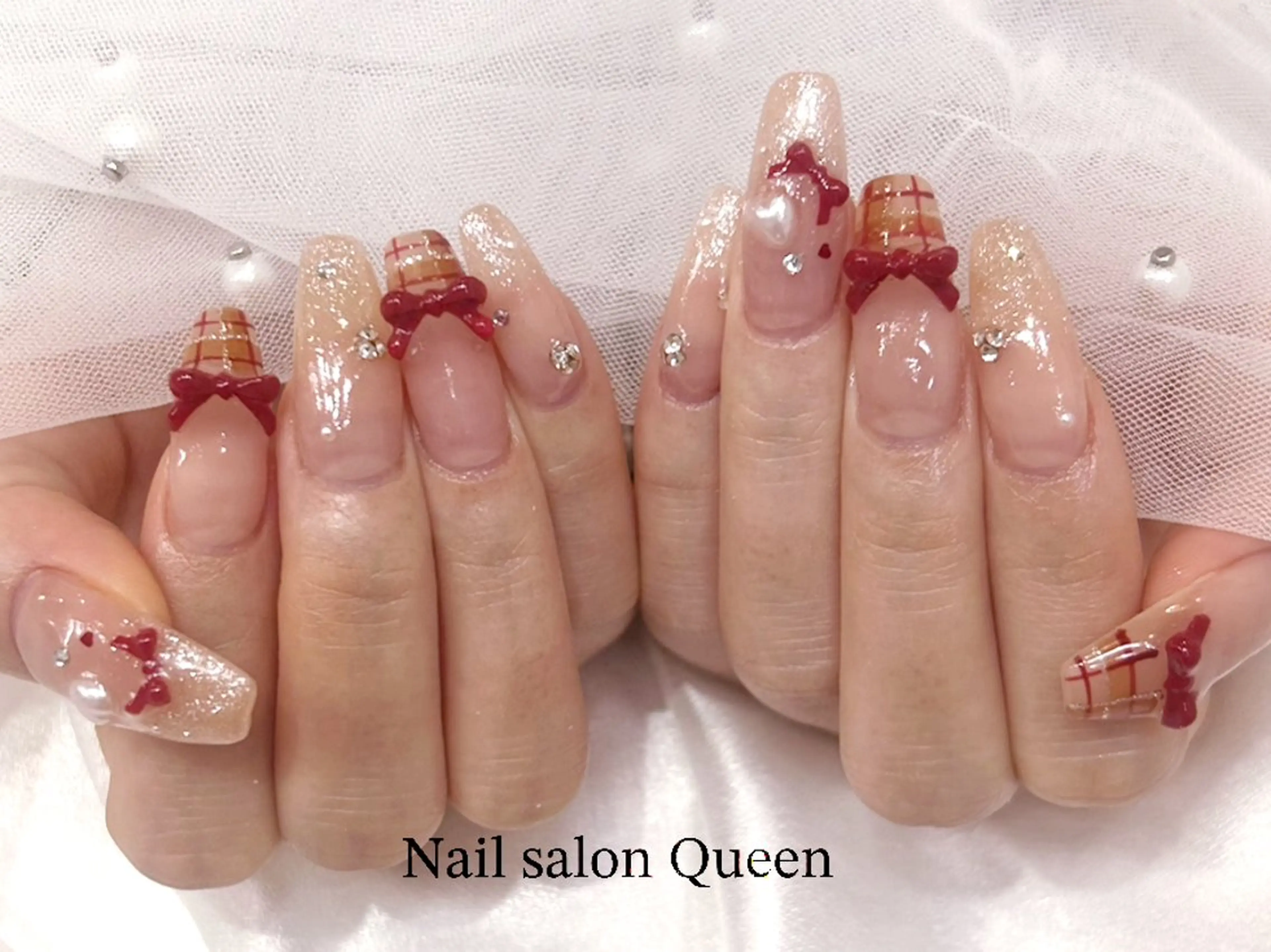 ネイル ハンドネイル ネイルサロンクイーン 東京/新宿/大久保のネイルデザイン