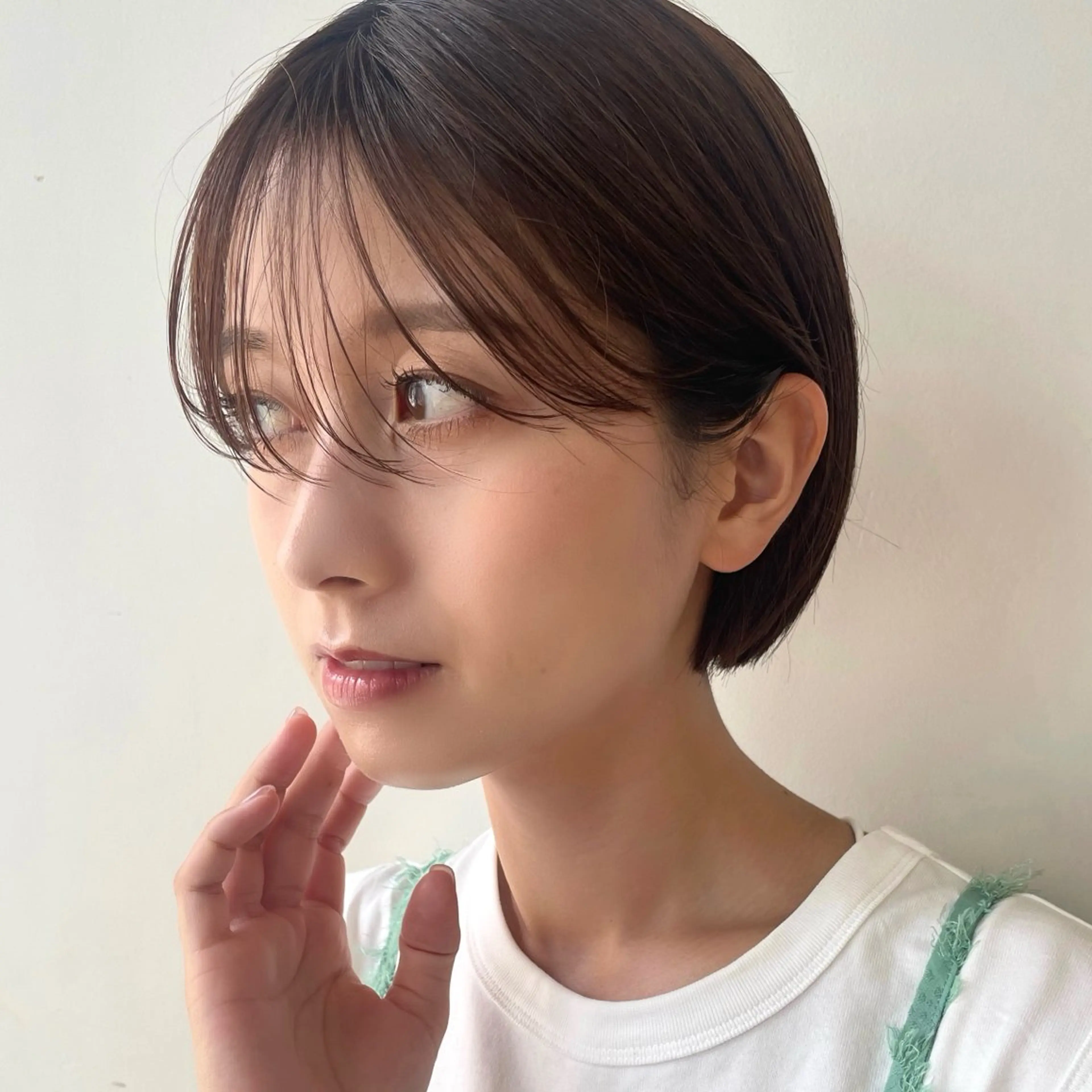 ショート カラー ヘアカラー トリートメント 顔まわり🥨レイヤー /透明感/まいなのヘアスタイル