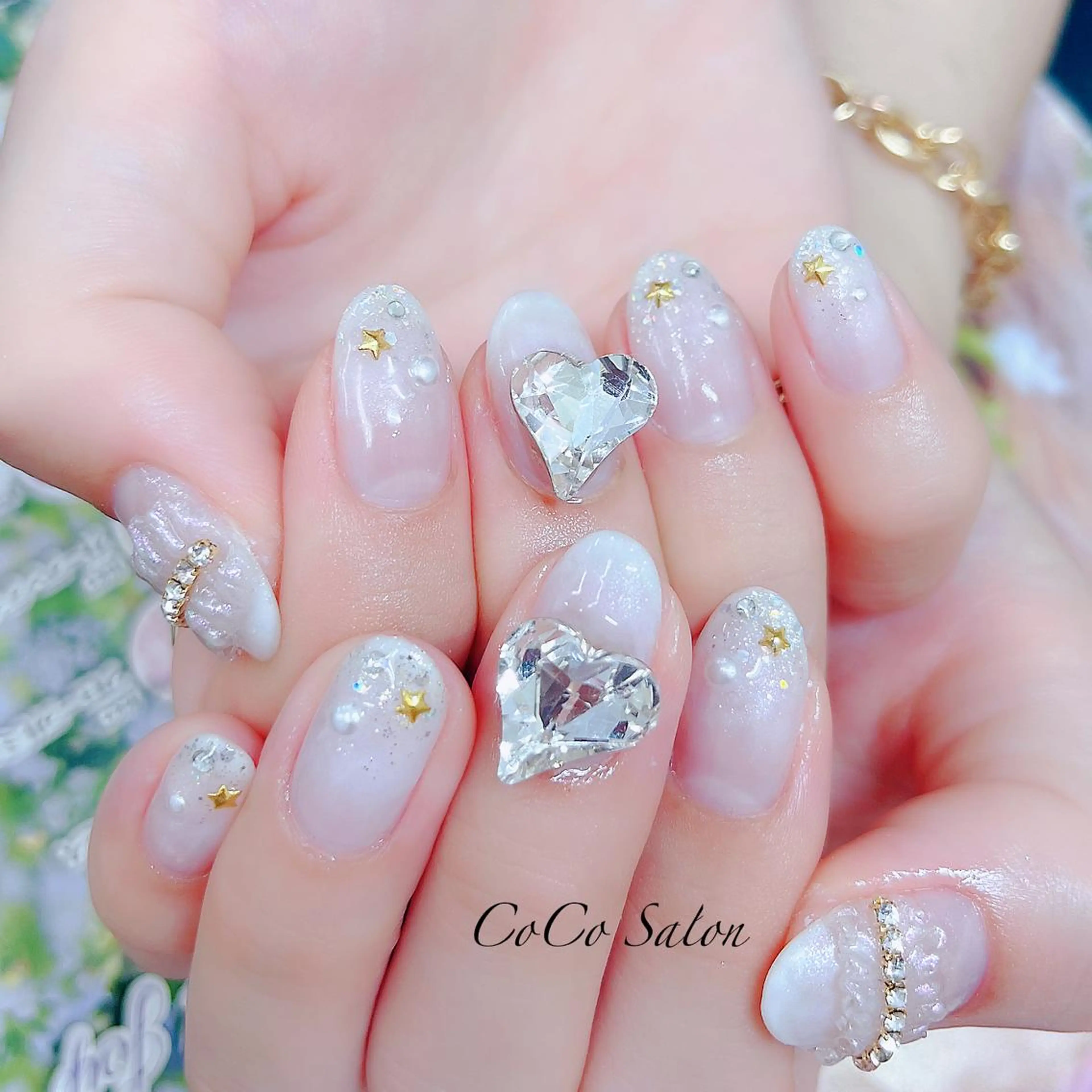 ネイル 成人式 長さ出し ジェルネイル グラデーション ハート CoCoSalon ネイル/まつ毛予約のネイルデザイン
