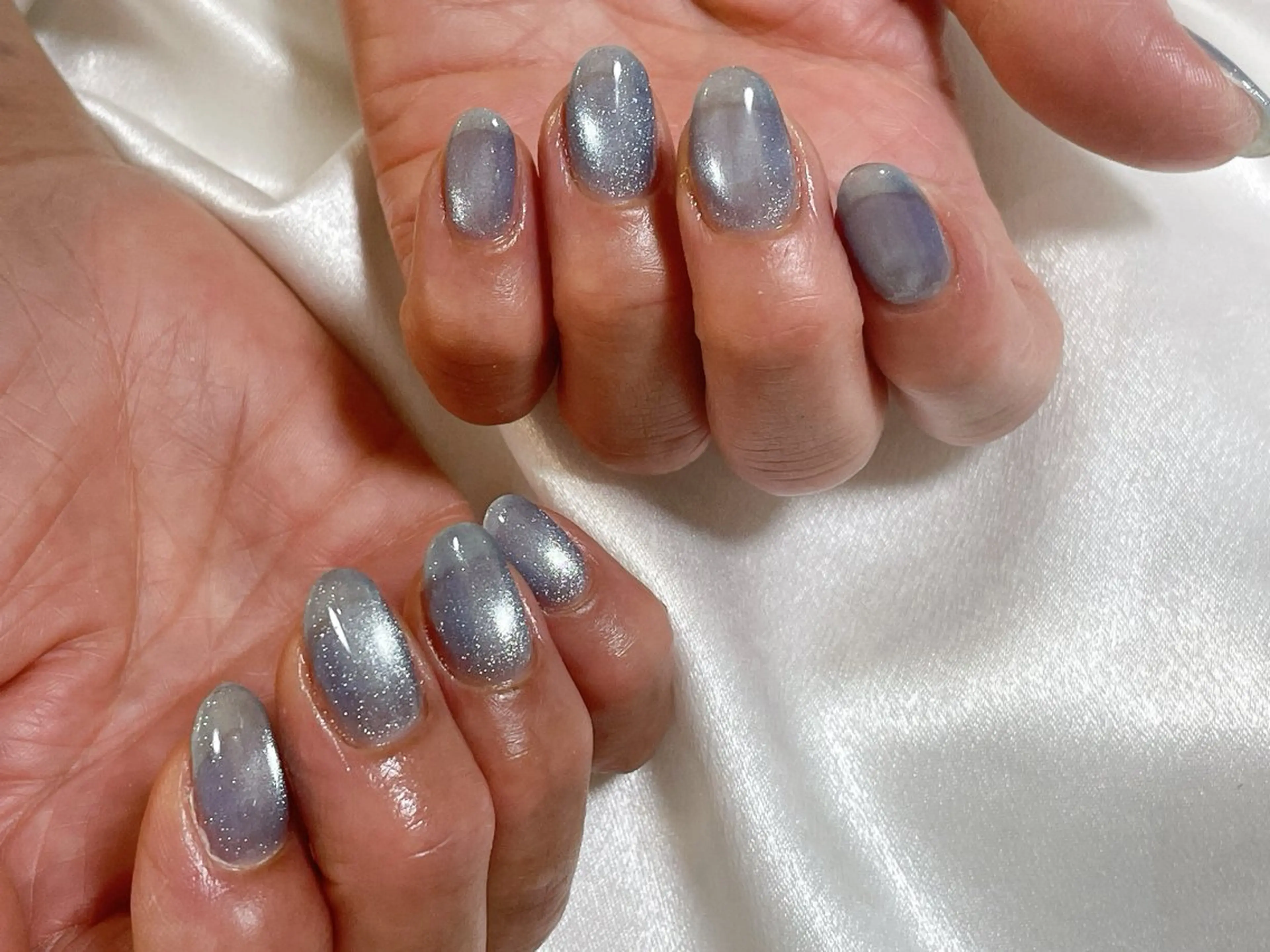 ネイル オーロラネイル フットネイル フレンチネイル ジェルネイル キラキラネイル ハンドネイル mogunail &blowのネイルデザイン