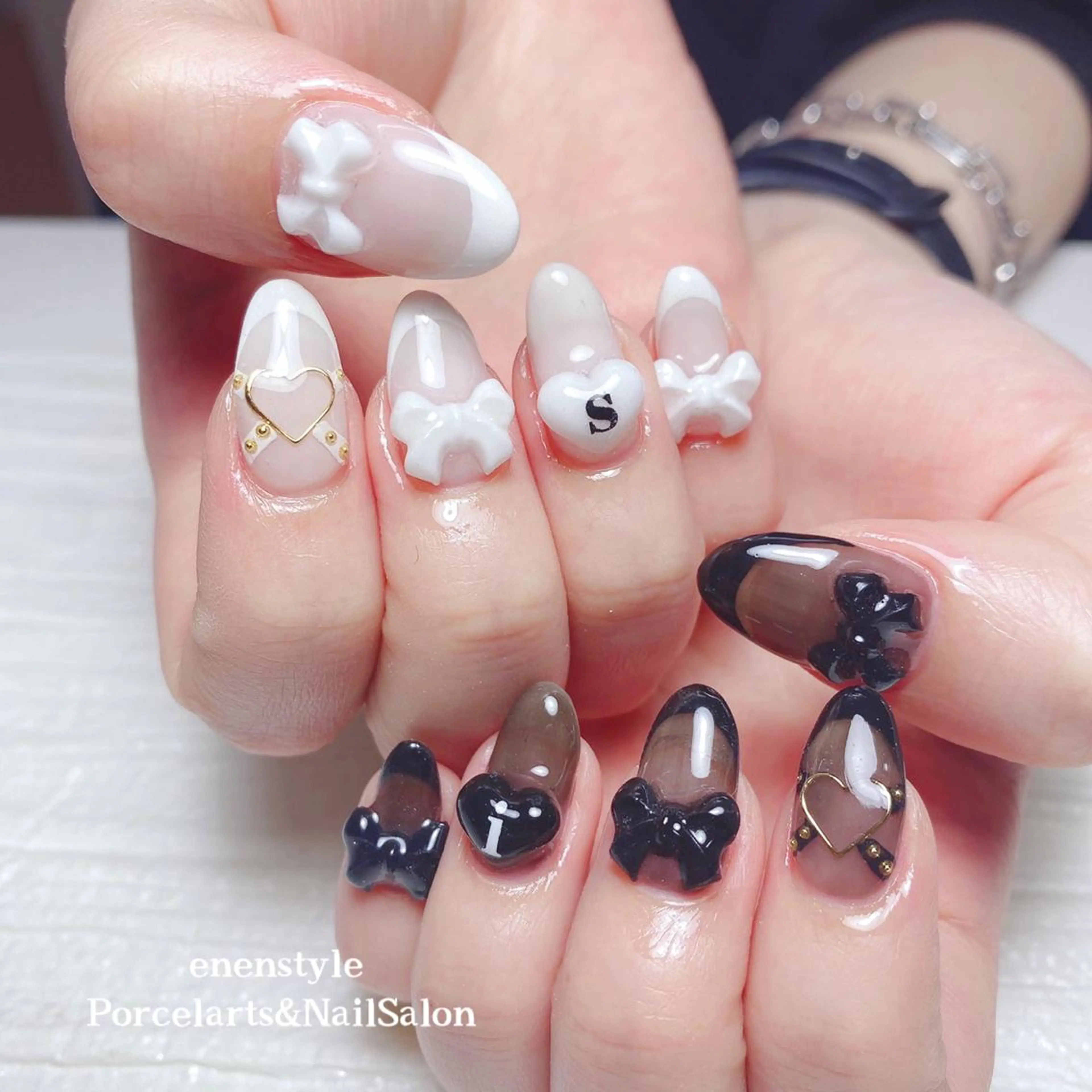 ミディアム ネイル 👑enen style👑のネイルデザイン