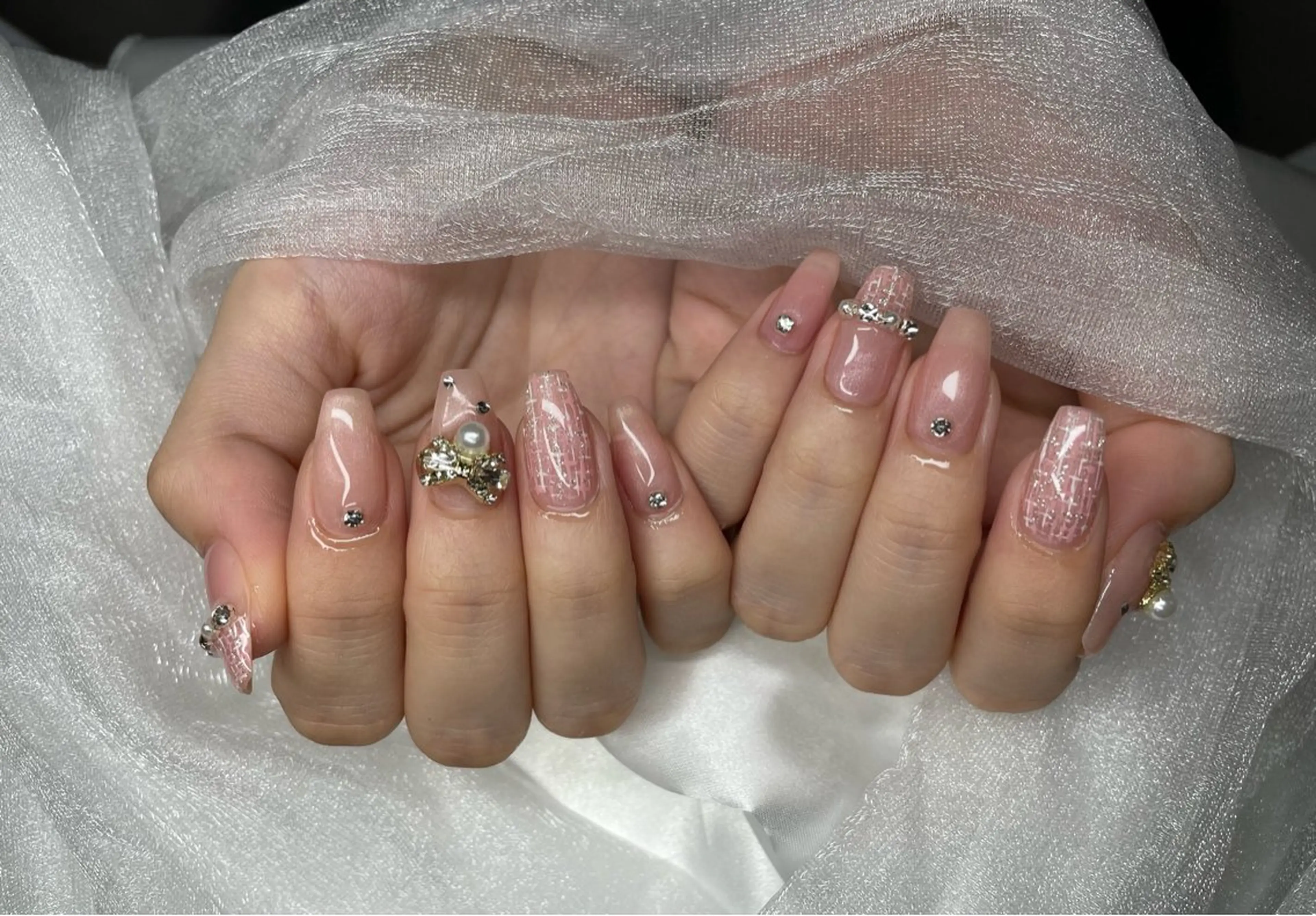 ネイル ハンドネイル Roi〈ロワ〉 Minakoのネイルデザイン