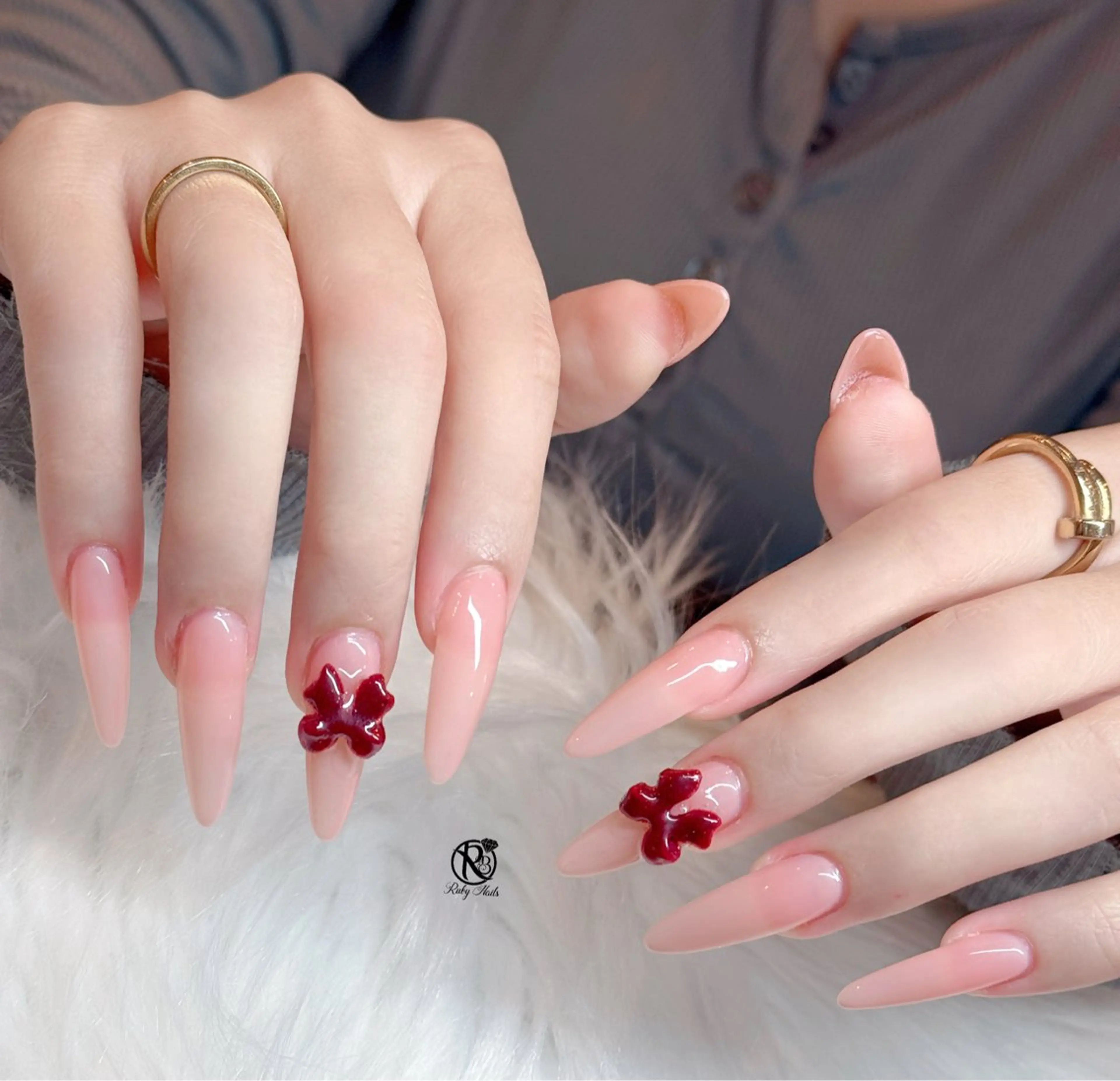 ネイル ボルドー ブラウン チークネイル ドット フットネイル ハンドネイル チェリネイルサロン 霞ヶ関のネイルデザイン