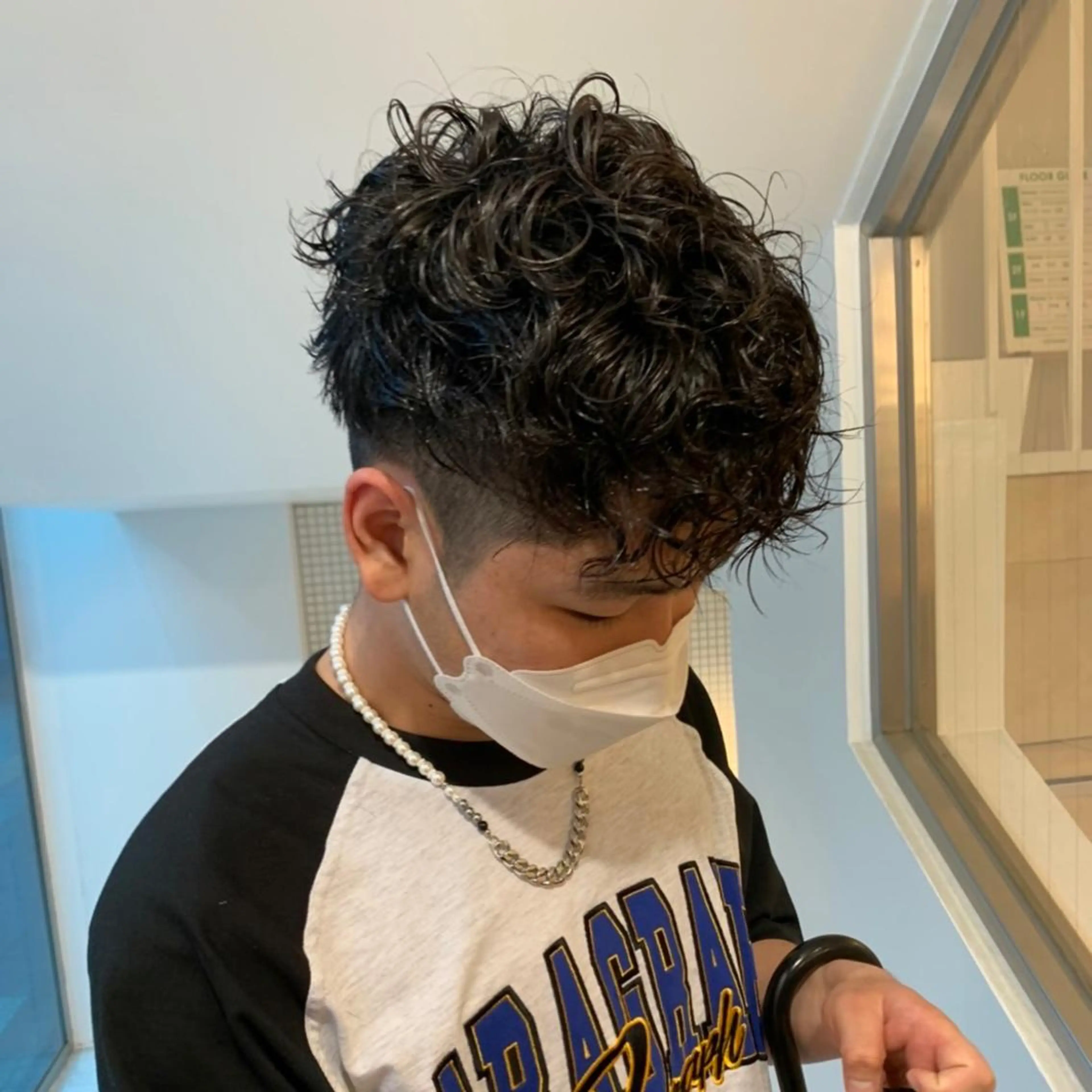 ショート カラー パーマ メンズ 🔥メンズカラー🔥 セヤシュウヘイのヘアスタイル