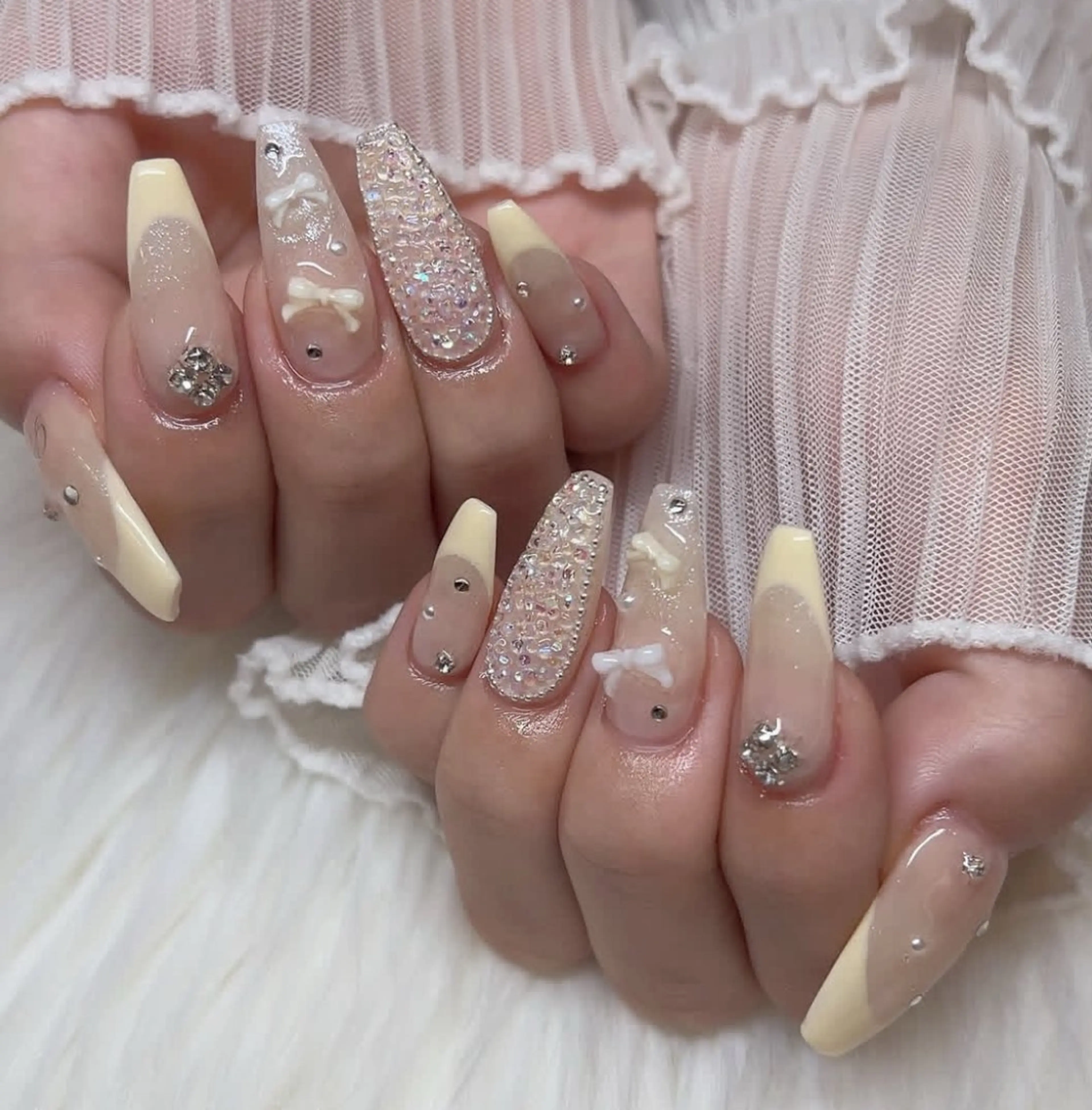 ネイル アートネイル フレンチネイル ジェルネイル キラキラネイル ニュアンスネイル ハンドネイル Ryu Nail NekoChanのネイルデザイン