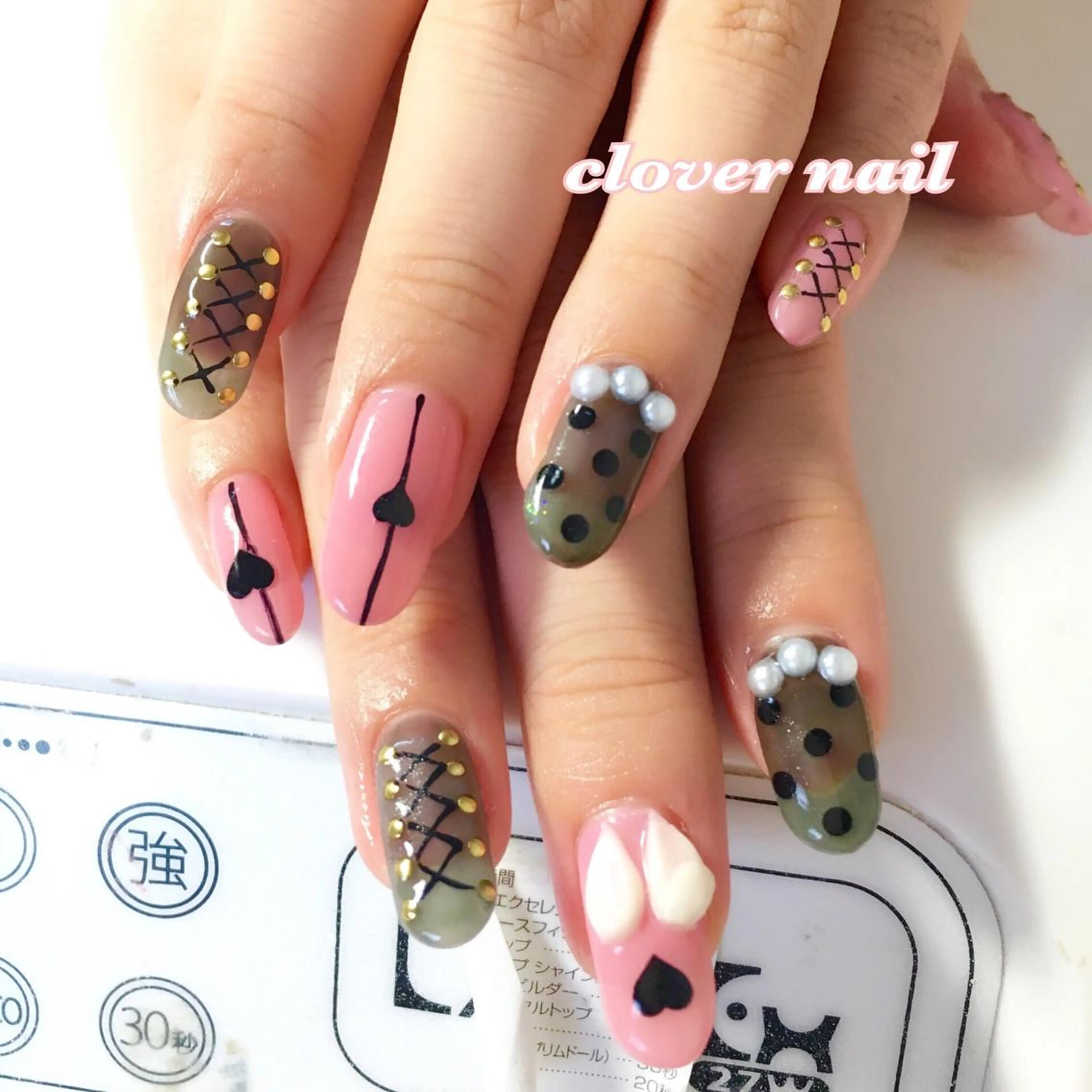 ネイル clover nailのネイルデザイン