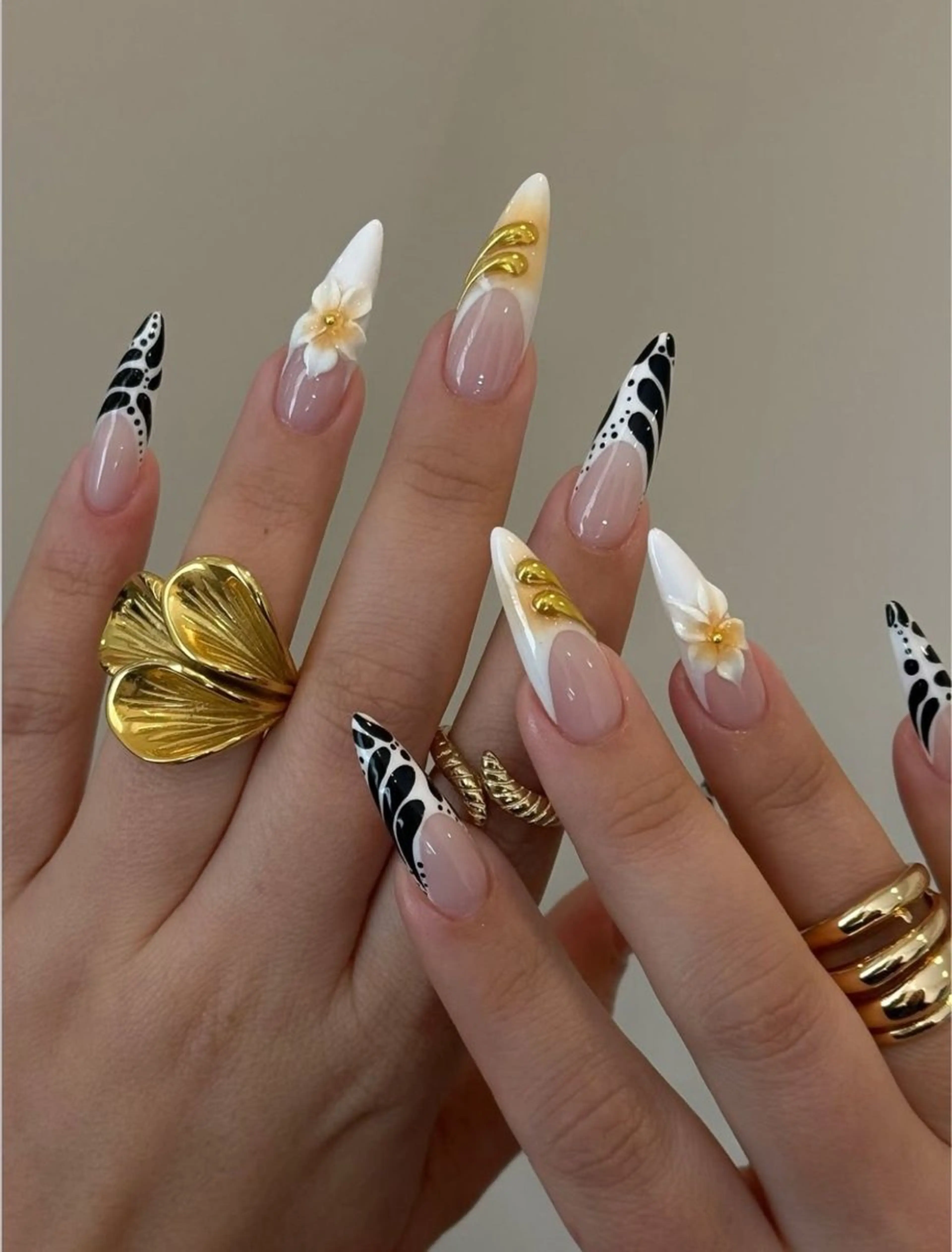 カラー グラデーションカラー ハンドネイル AIN Nailのネイルデザイン