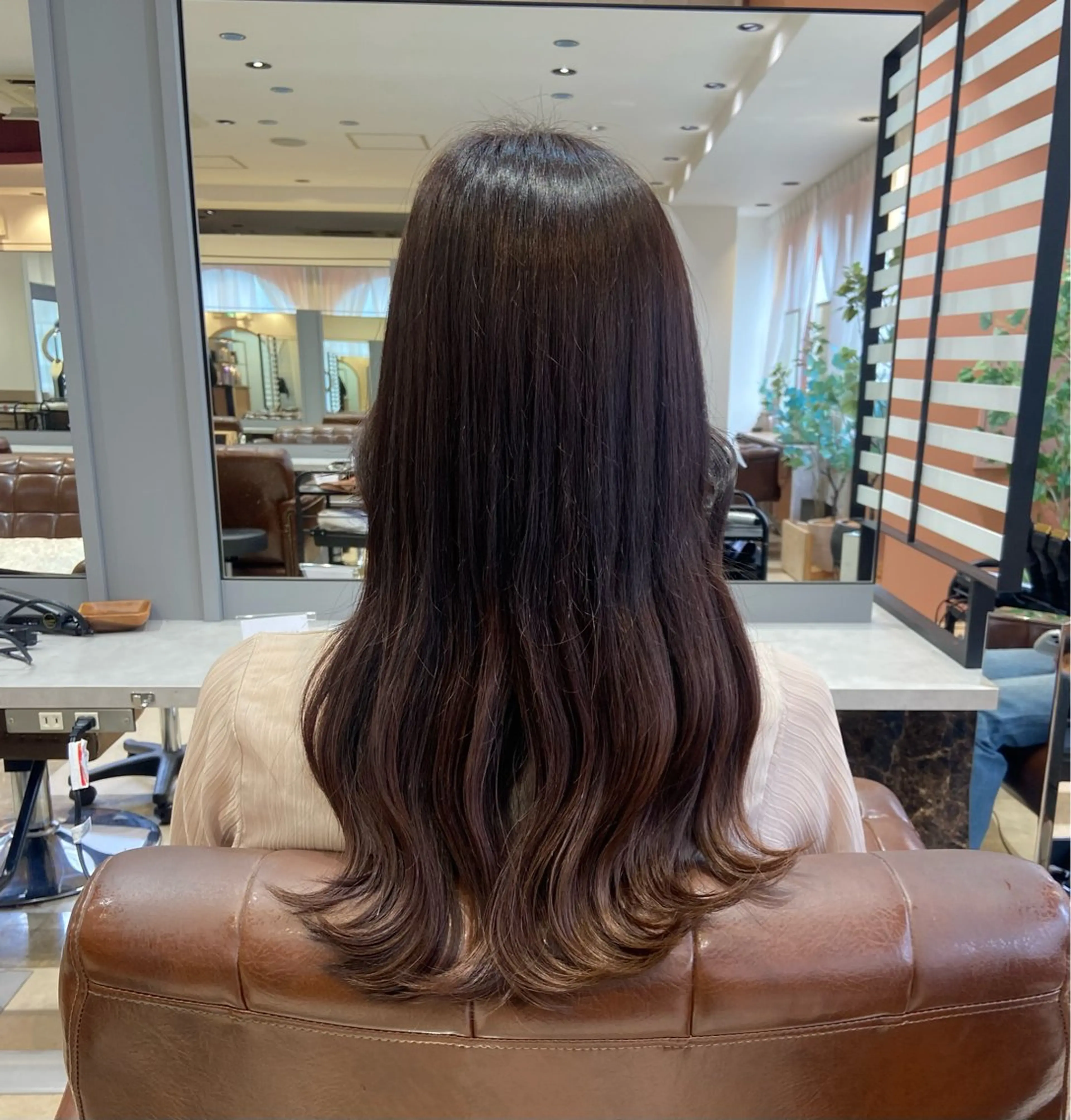 ロング カラー 山﨑 千尋のヘアスタイル