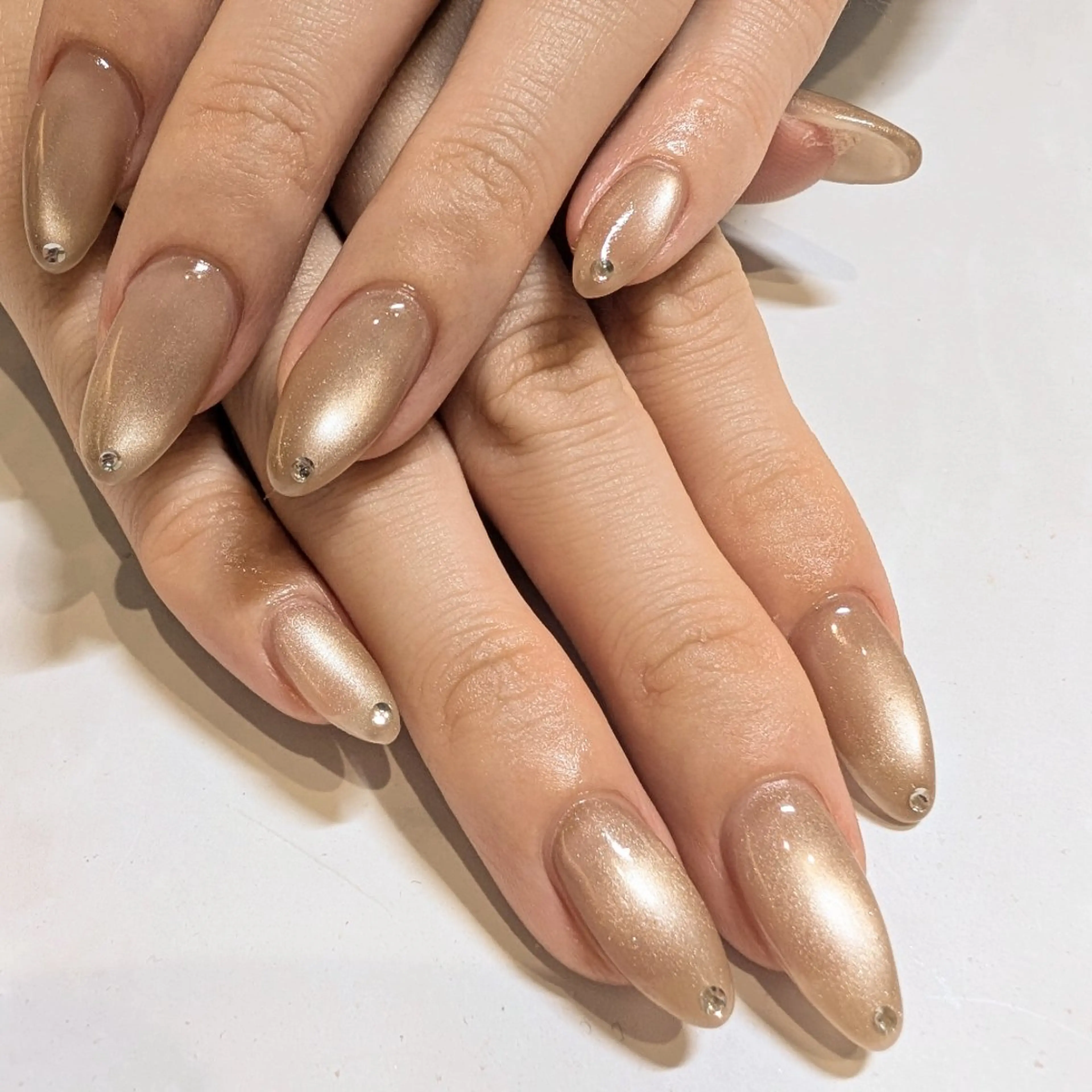 ネイル ハンドネイル ハンドケア Eri　歴8年　/ 南森町ネイル💅のネイルデザイン