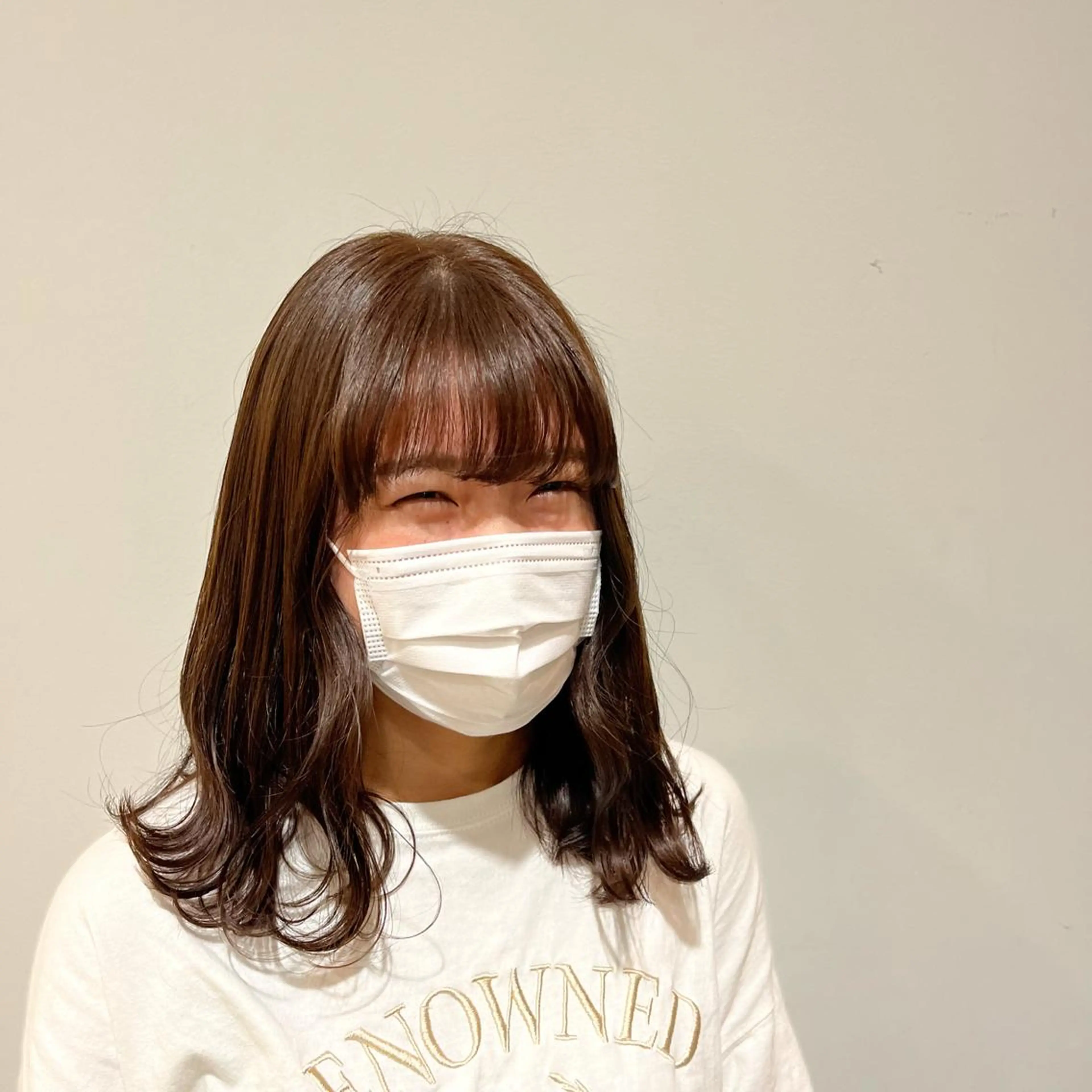 ミディアム 西崎 満里奈のヘアスタイル