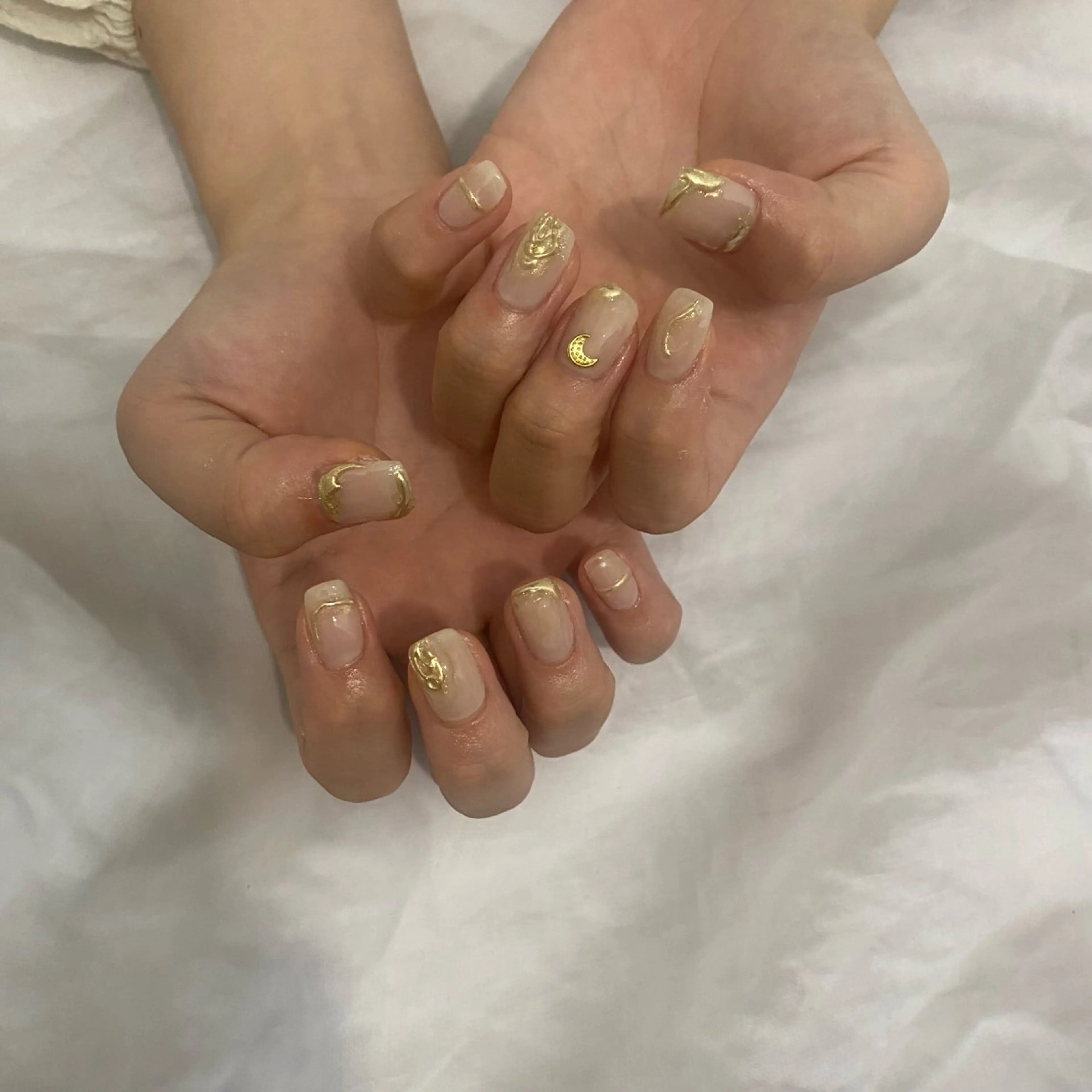 ネイル アートネイル ミラーネイル ニュアンスネイル ハンドネイル 肌管理&nail Salon  Duxのエステ・リラクイメージ