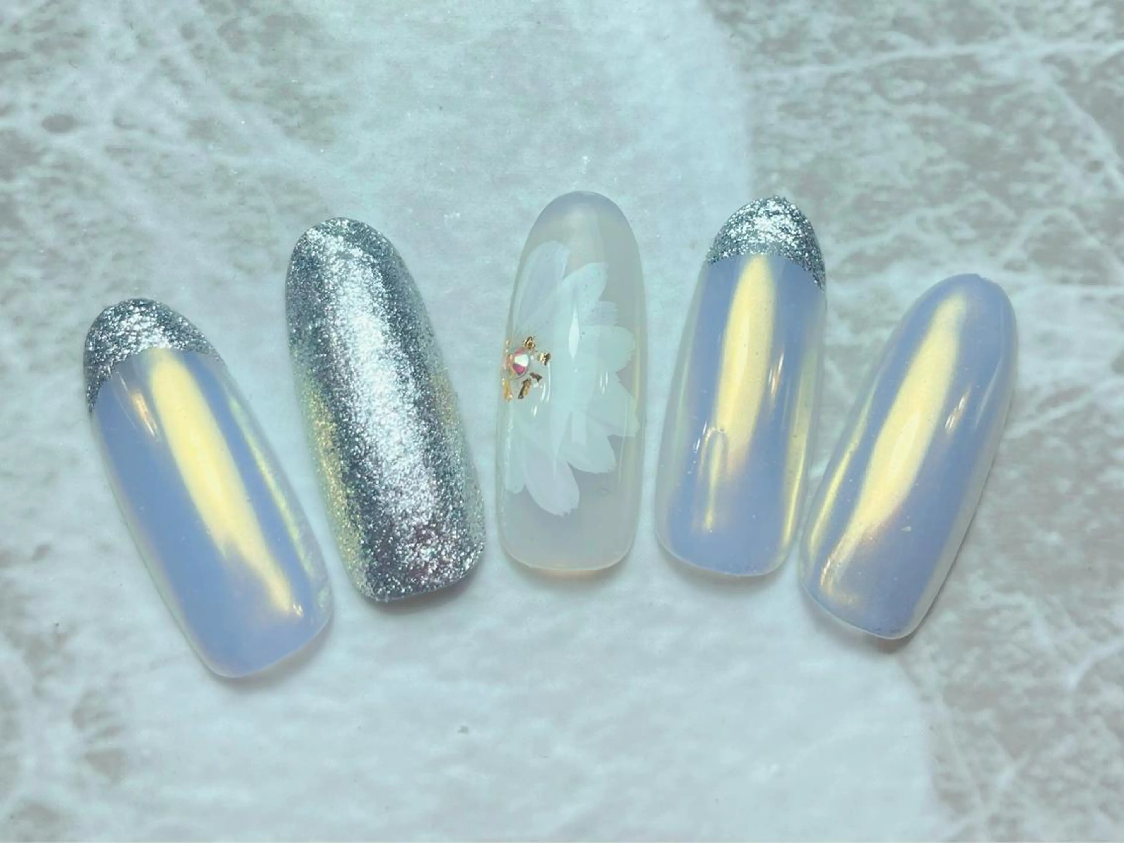 ネイル ハンドネイル マジック ミラーのネイルデザイン